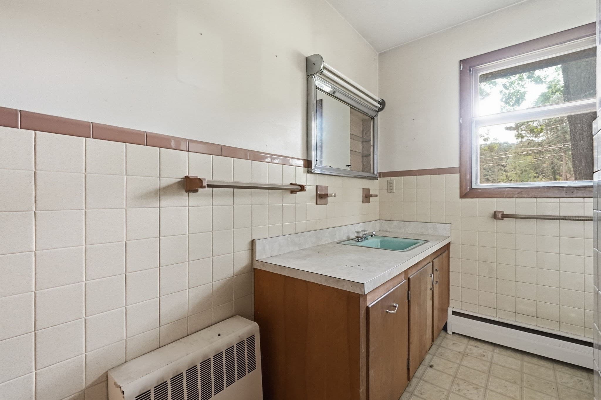 Single Family Residence at 46 Spencer St, Agawam MA 01001, Agawam, photo 22 of 31