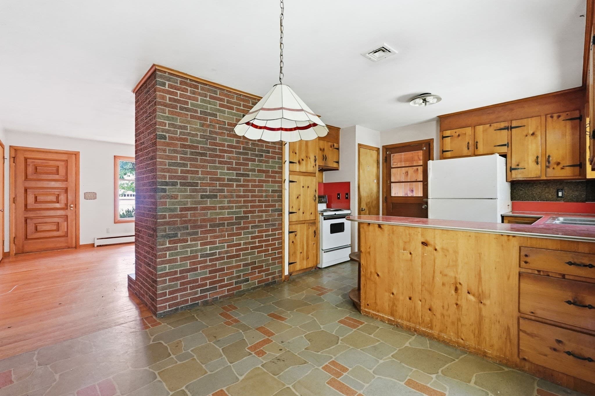 Single Family Residence at 46 Spencer St, Agawam MA 01001, Agawam, photo 10 of 31