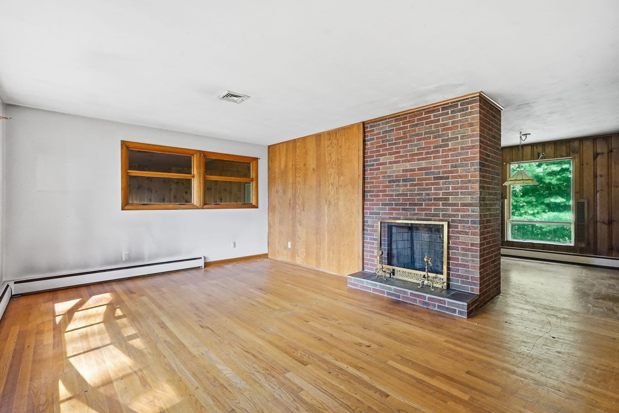 Single Family Residence at 46 Spencer St, Agawam MA 01001, Agawam, photo 11 of 31