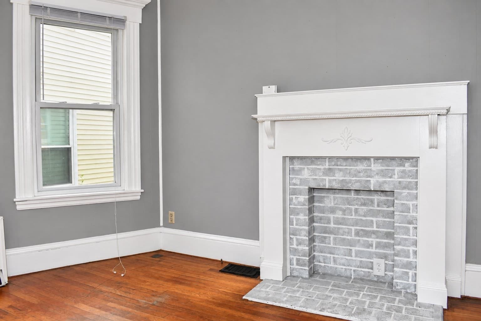 Multi Family at 1585-1587 Acushnet Avenue, New Bedford MA 02746, New Bedford, photo 36 of 42