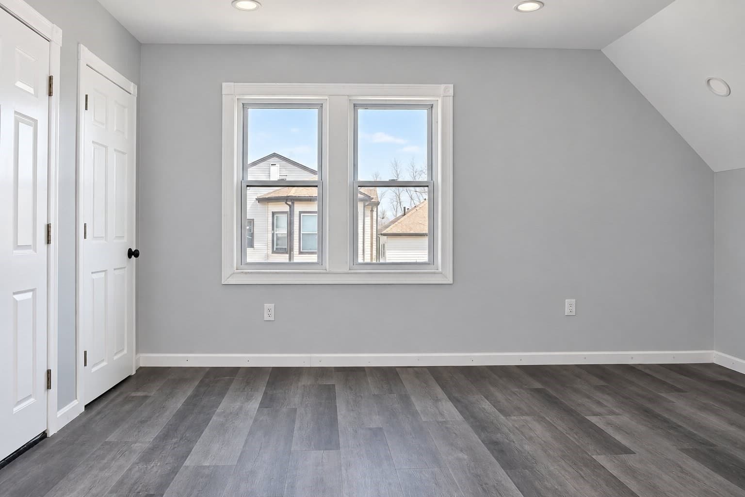 Multi Family at 1585-1587 Acushnet Avenue, New Bedford MA 02746, New Bedford, photo 8 of 42