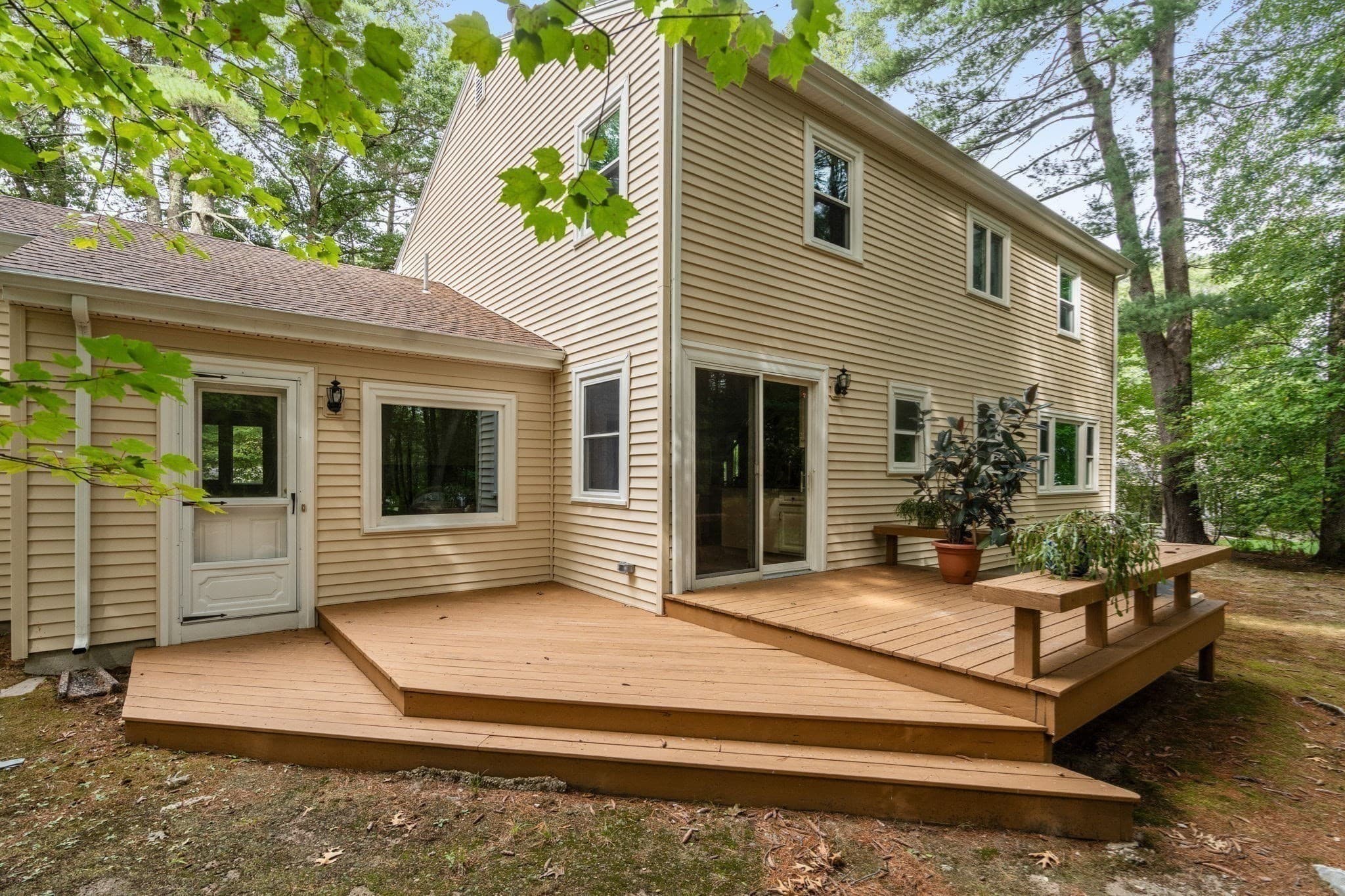 Single Family Residence at 41 Old Stagecoach Rd, Bedford MA 01730, Bedford, photo 2 of 34