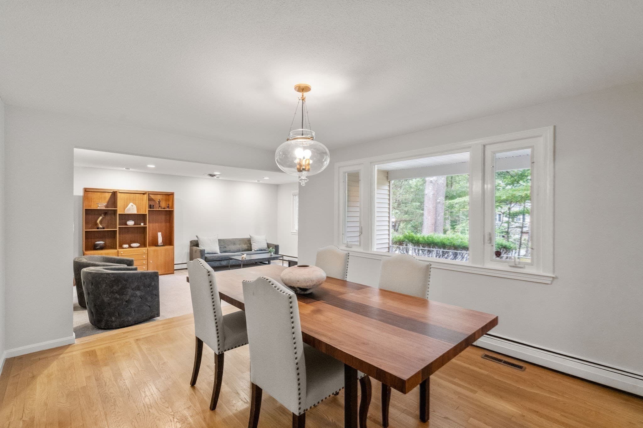Single Family Residence at 41 Old Stagecoach Rd, Bedford MA 01730, Bedford, photo 6 of 34