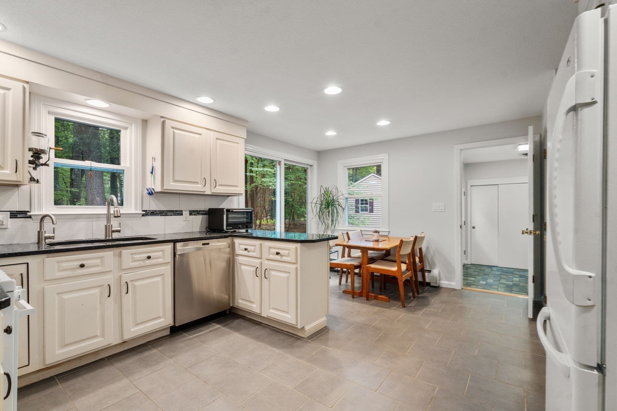 Single Family Residence at 41 Old Stagecoach Rd, Bedford MA 01730, Bedford, photo 11 of 34