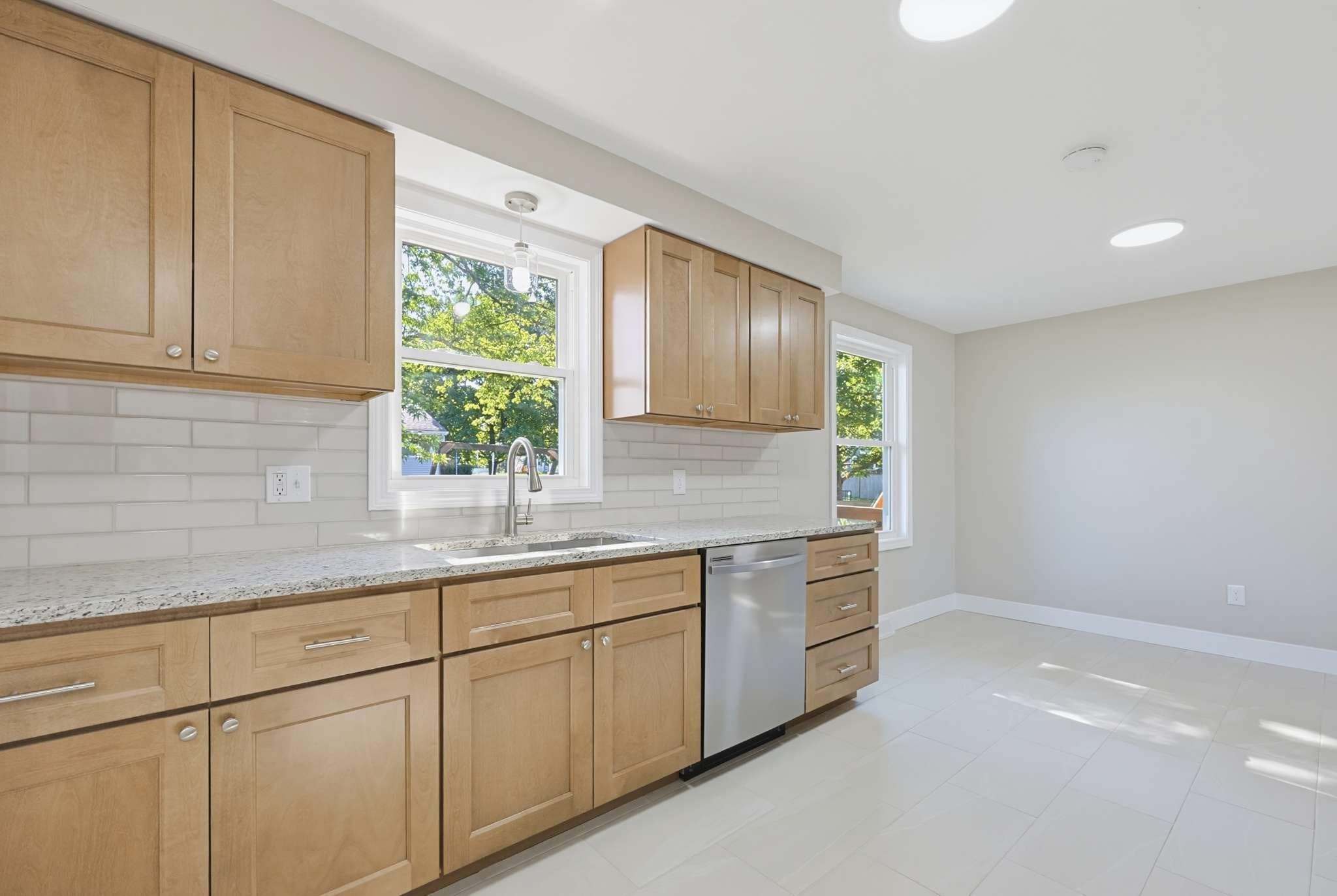 Single Family Residence at 28 Deerfield Rd, Attleboro MA 02703, Attleboro, photo 9 of 36