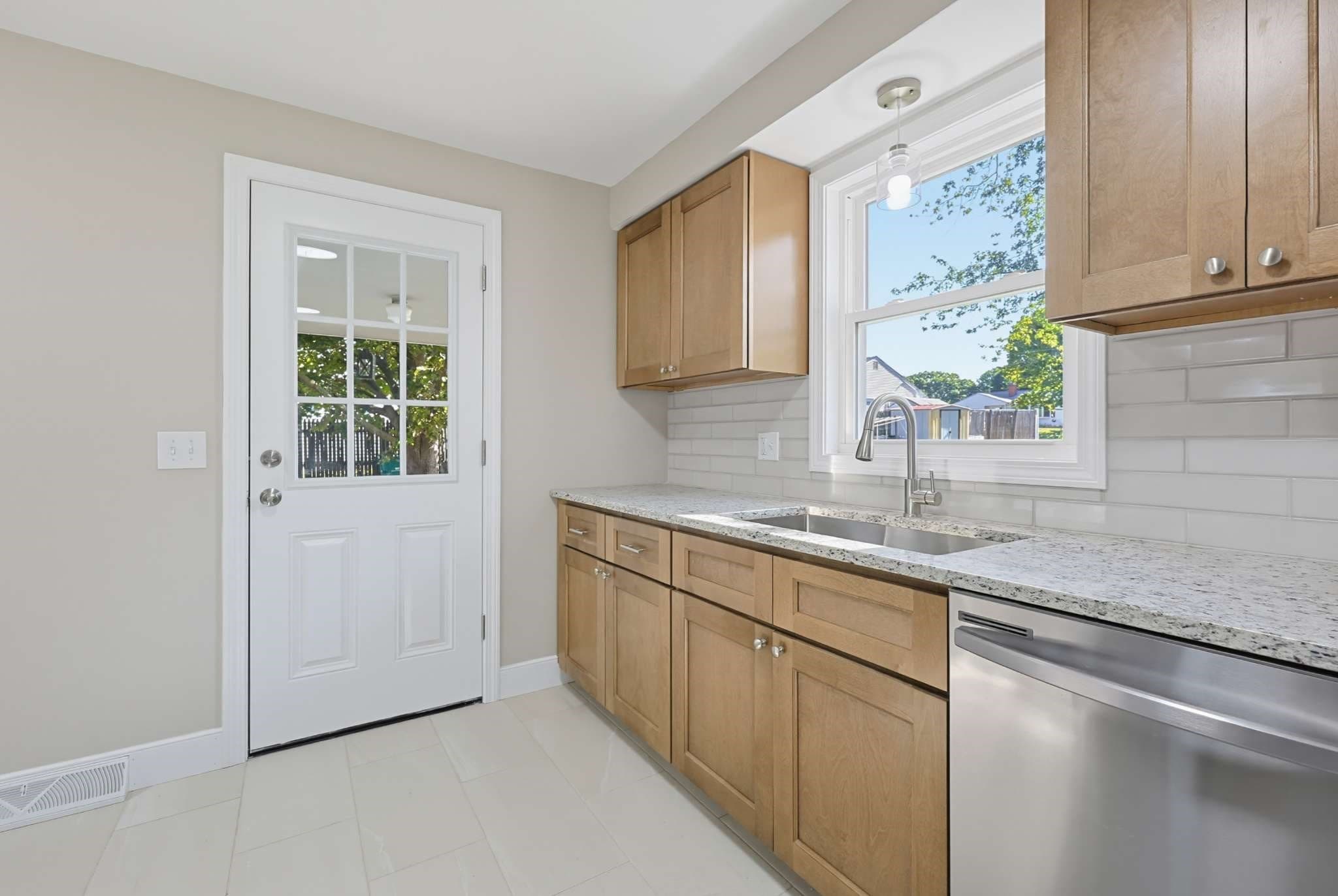 Single Family Residence at 28 Deerfield Rd, Attleboro MA 02703, Attleboro, photo 10 of 36