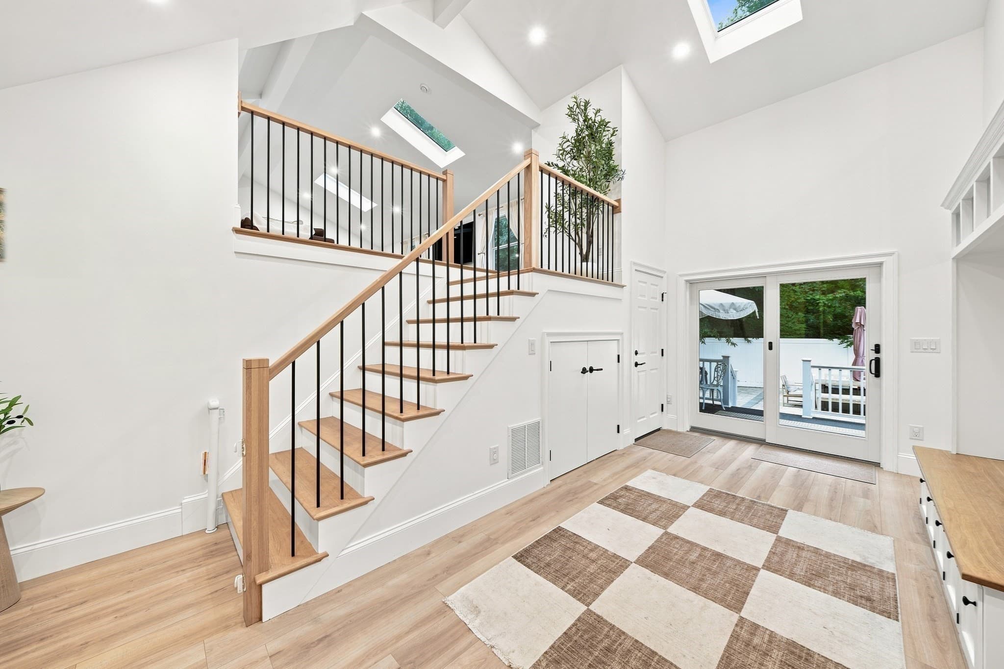 Single Family Residence at 55 Lucerne Dr, Andover MA 01810, Andover, photo 3 of 42