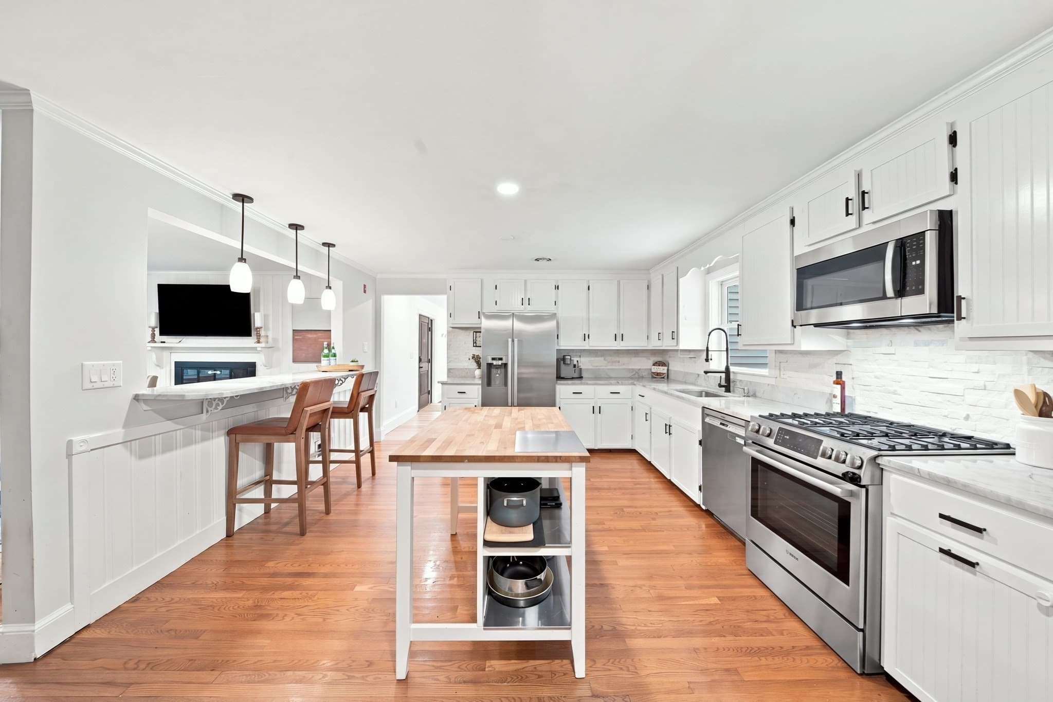 Single Family Residence at 55 Lucerne Dr, Andover MA 01810, Andover, photo 14 of 42