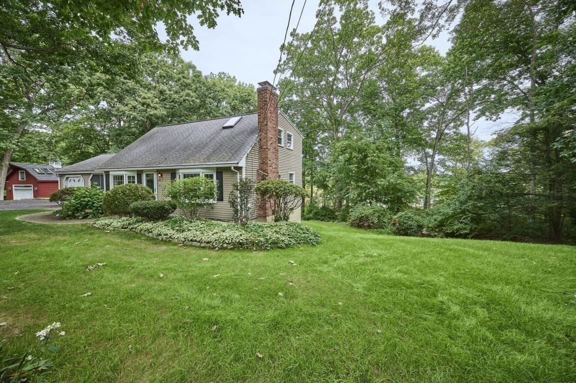 Single Family Residence at 4 Hyder St, Westborough MA 01581, Westborough, photo 2 of 35