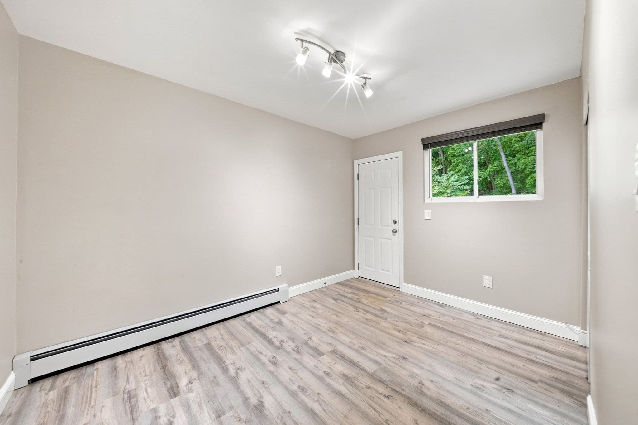 Condominium at 500 Water St # A7, Haverhill MA 01830, Haverhill, photo 13 of 23