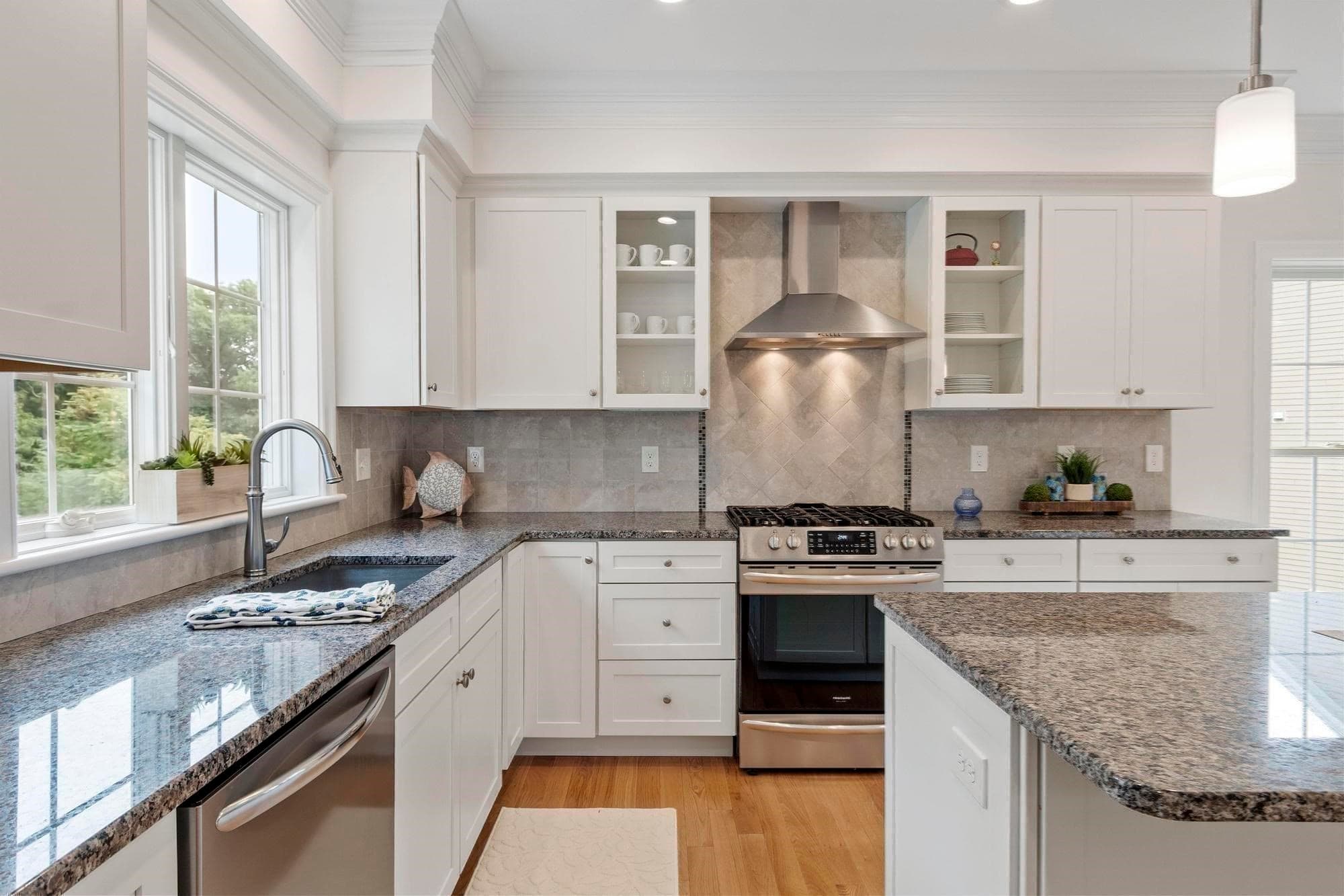 Condominium at 23 Taylor Cove Drive # 23, Andover MA 01810, Andover, photo 9 of 41