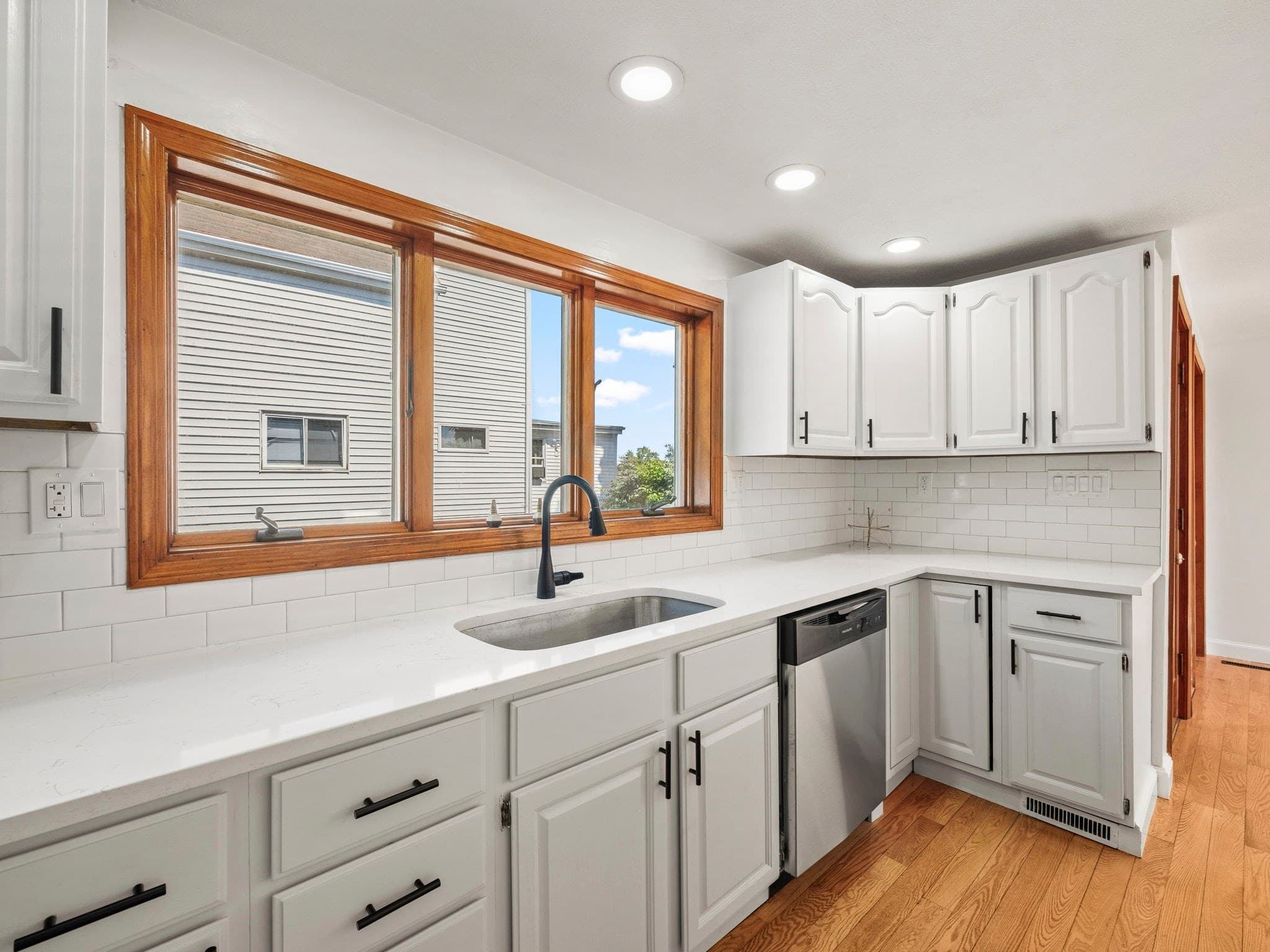 Single Family Residence at 12 Boston St, Lynn MA 01904, Lynn, photo 13 of 42