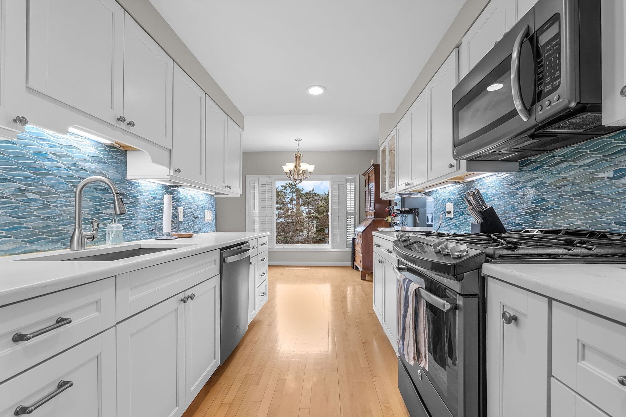 Condominium at 7 Whaler Ln Unit 7, Quincy MA 02171, Quincy, photo 7 of 42