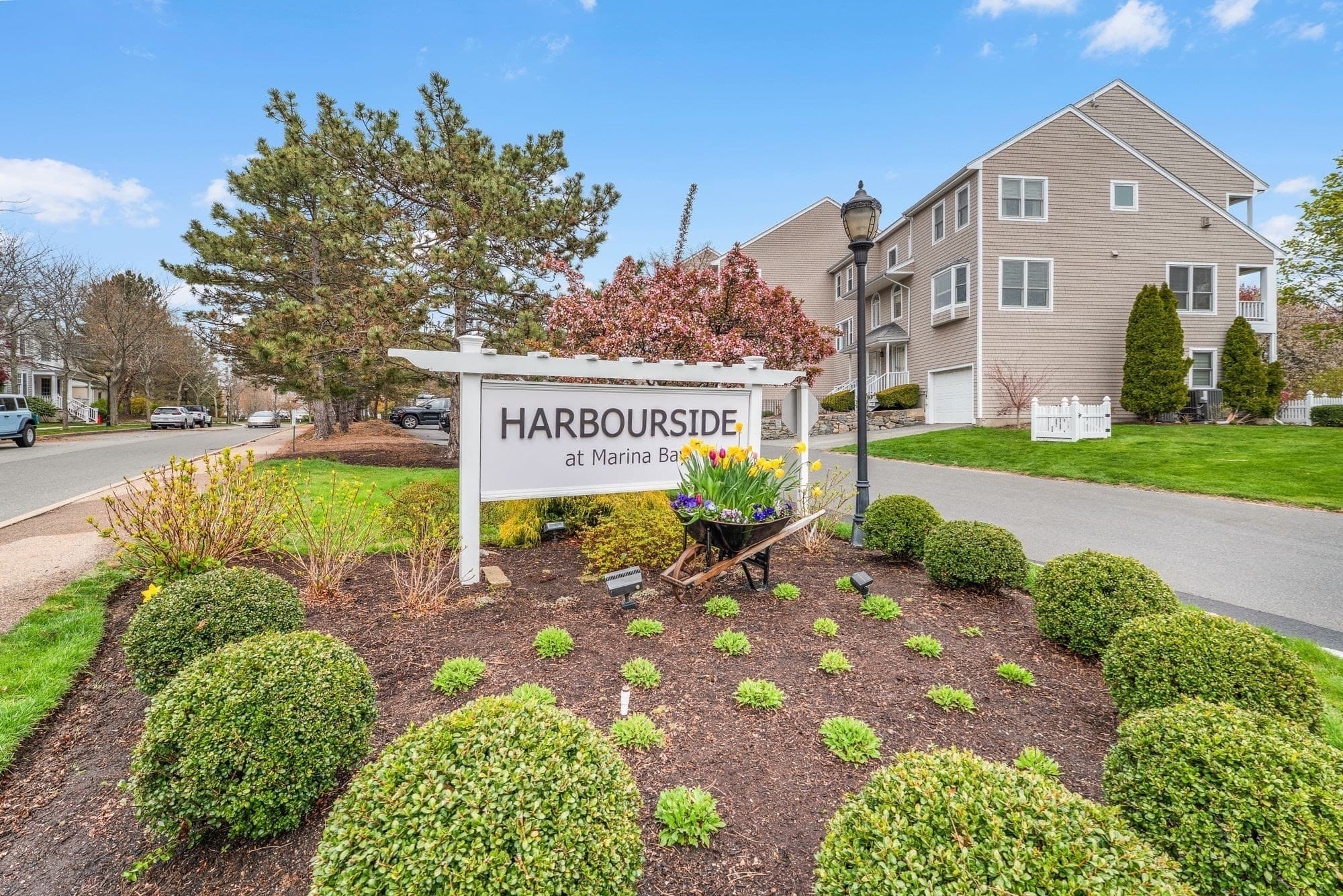 Condominium at 7 Whaler Ln Unit 7, Quincy MA 02171, Quincy, photo 3 of 42