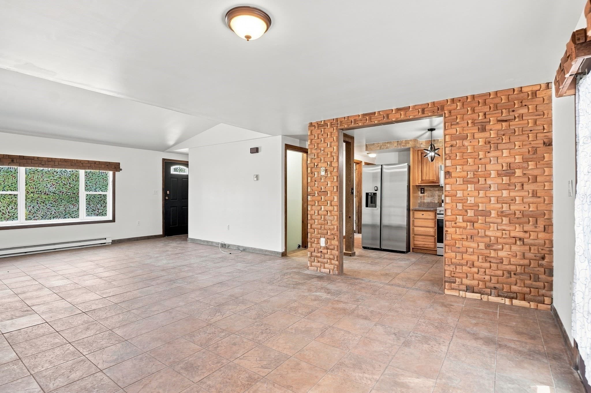 Single Family Residence at 65 Paris Avenue, Worcester MA 01603, Worcester, photo 6 of 35