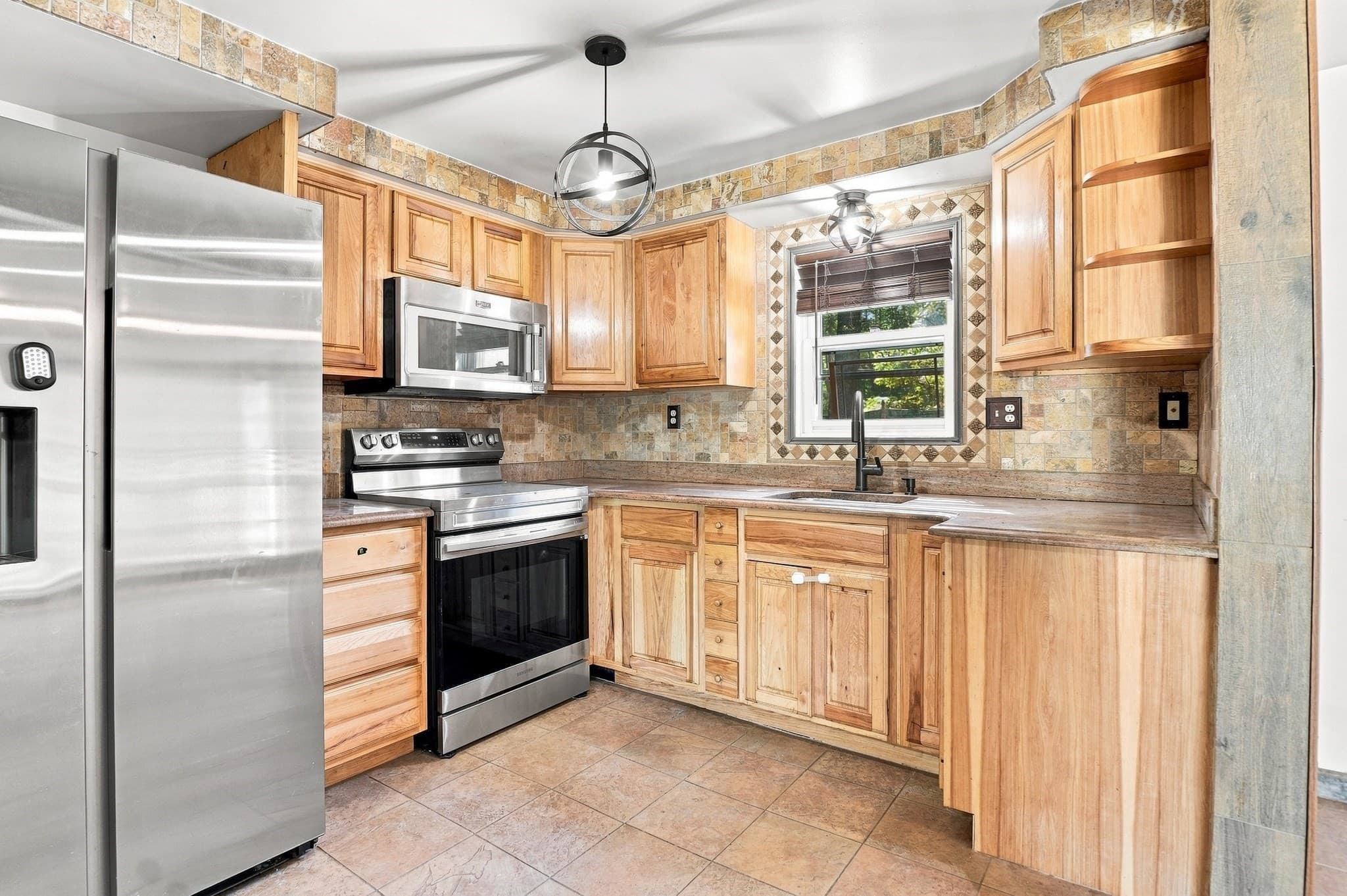 Single Family Residence at 65 Paris Avenue, Worcester MA 01603, Worcester, photo 9 of 35