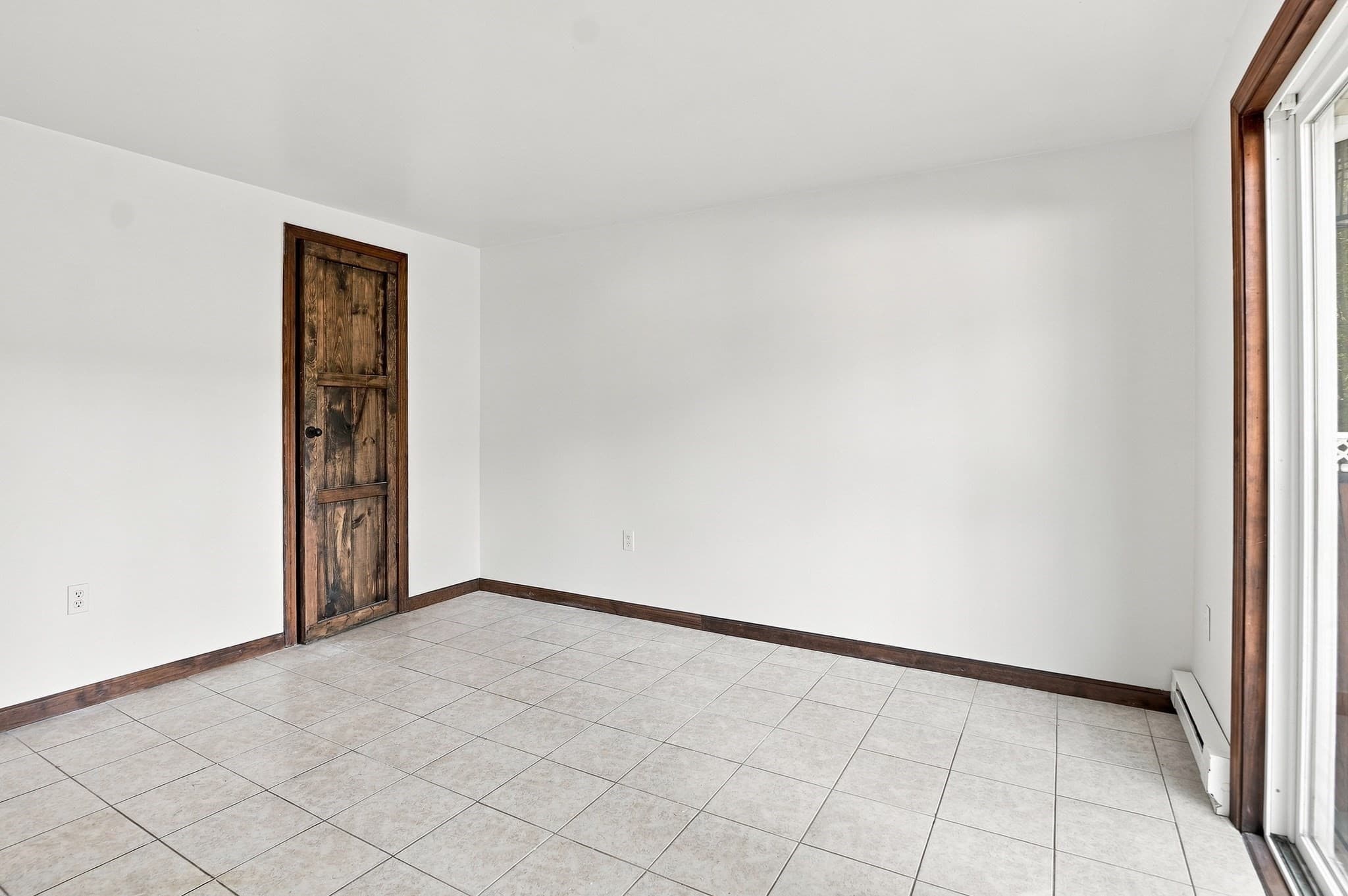 Single Family Residence at 65 Paris Avenue, Worcester MA 01603, Worcester, photo 15 of 35