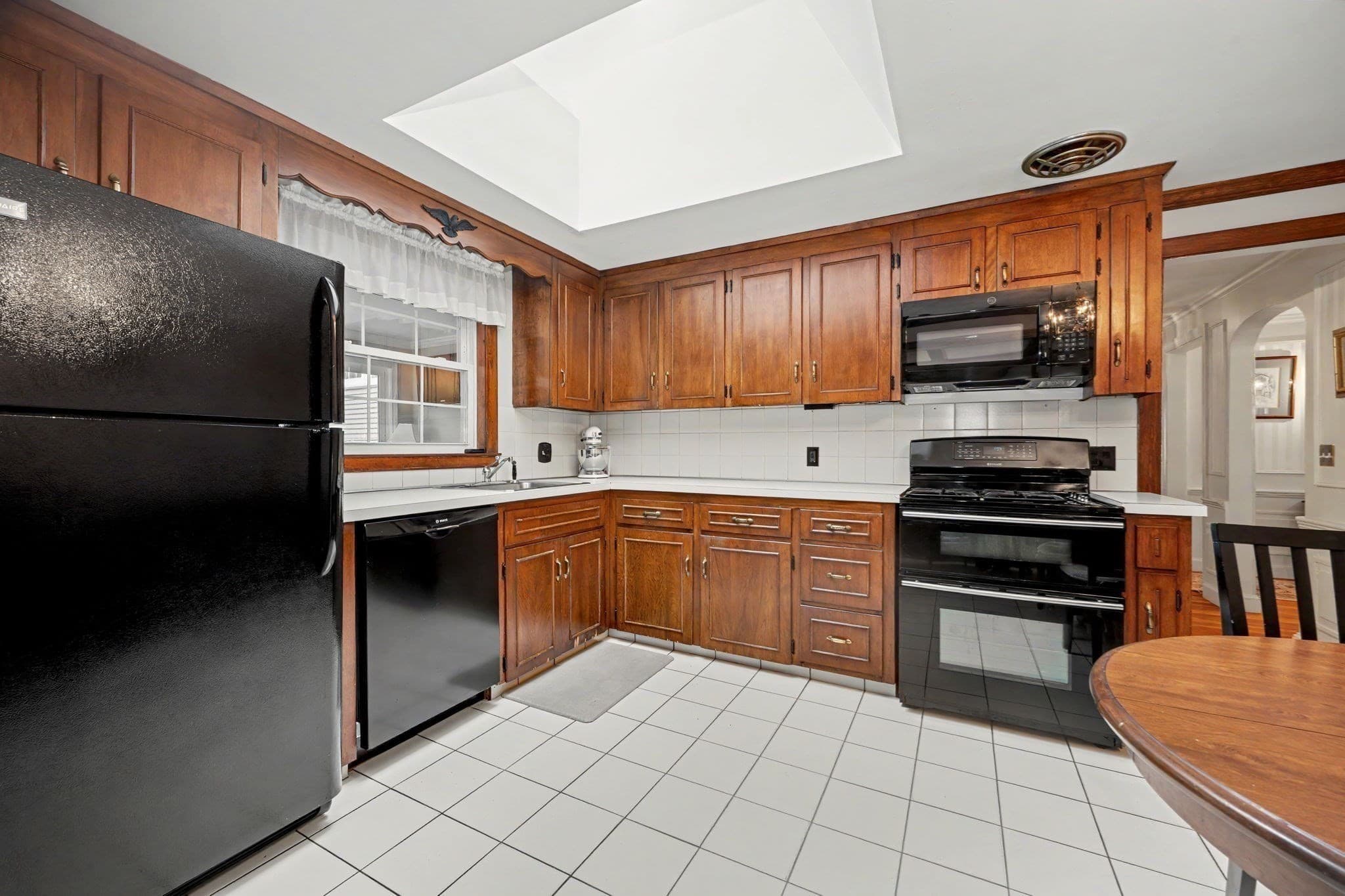 Single Family Residence at 9 Fern St, Natick MA 01760, Natick, photo 4 of 27