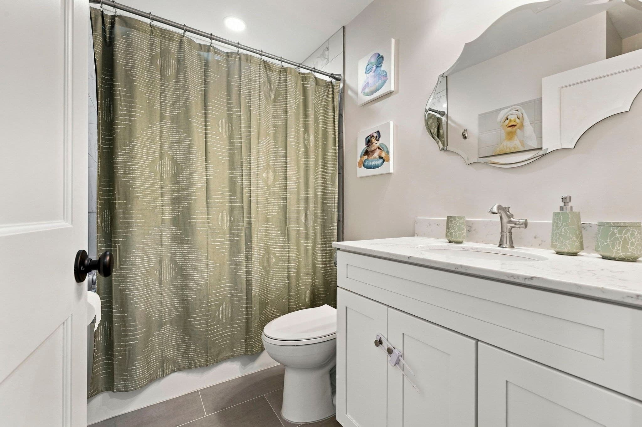 Condominium at 13 Glen Terrace # 13, Lynn MA 01905, Lynn, photo 24 of 32