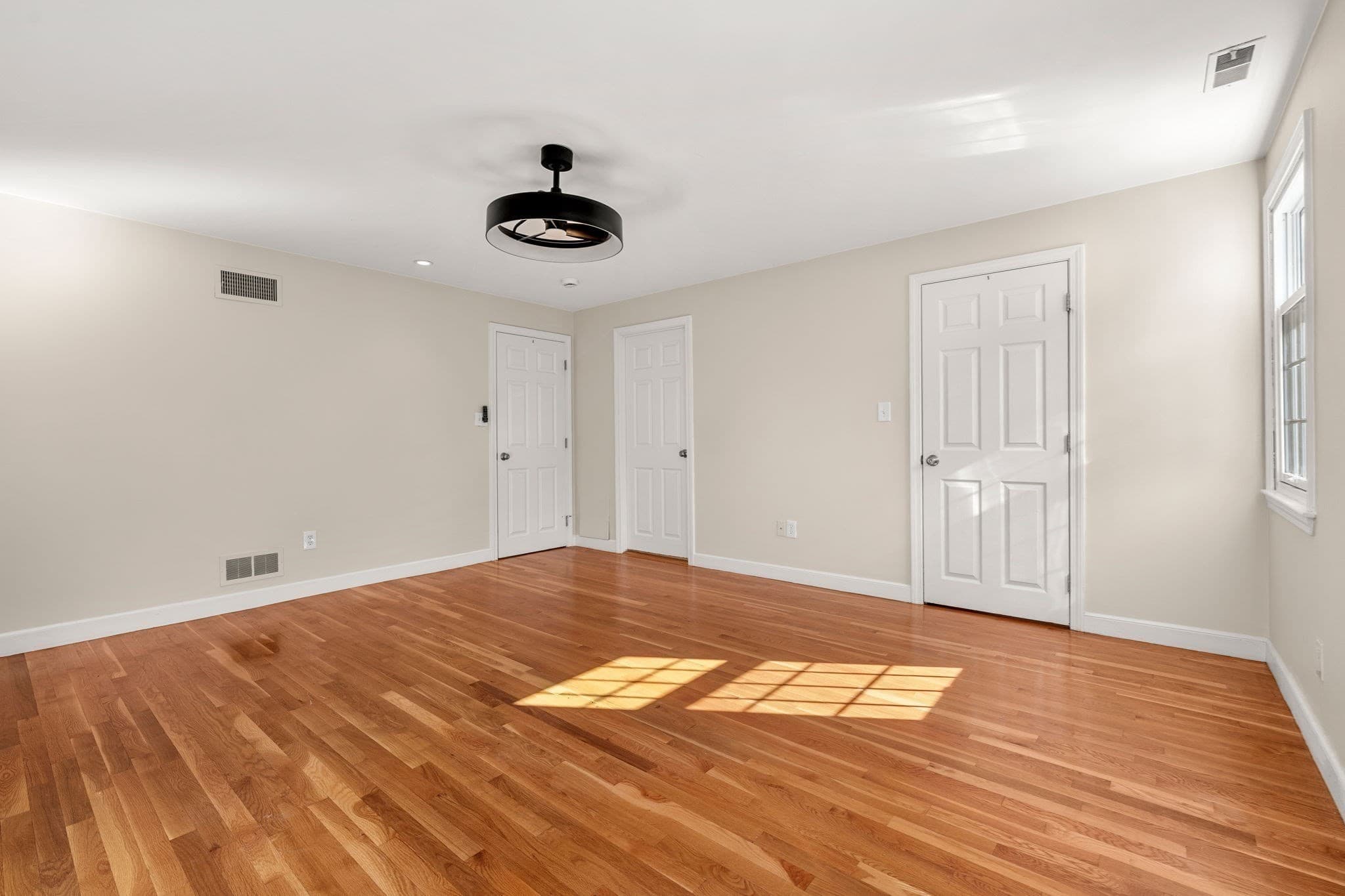 Condominium at 1015 Massachusetts Ave # 1015, Lexington MA 02420, Lexington, photo 17 of 29