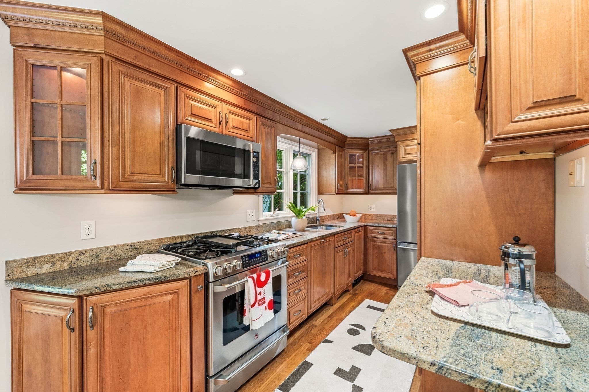 Condominium at 1015 Massachusetts Ave # 1015, Lexington MA 02420, Lexington, photo 10 of 29