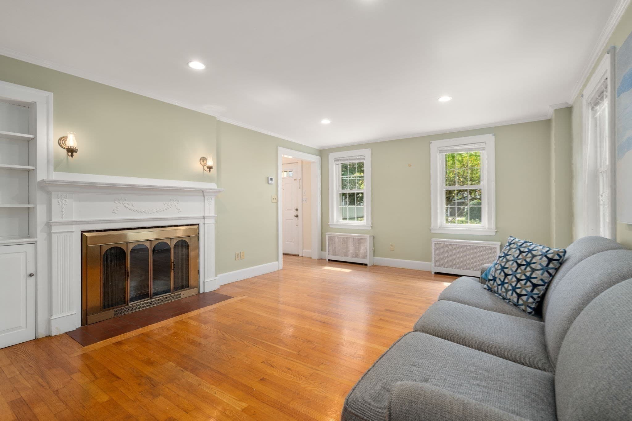 Single Family Residence at 12 Arch Street, Framingham MA 01702, Framingham, photo 4 of 41
