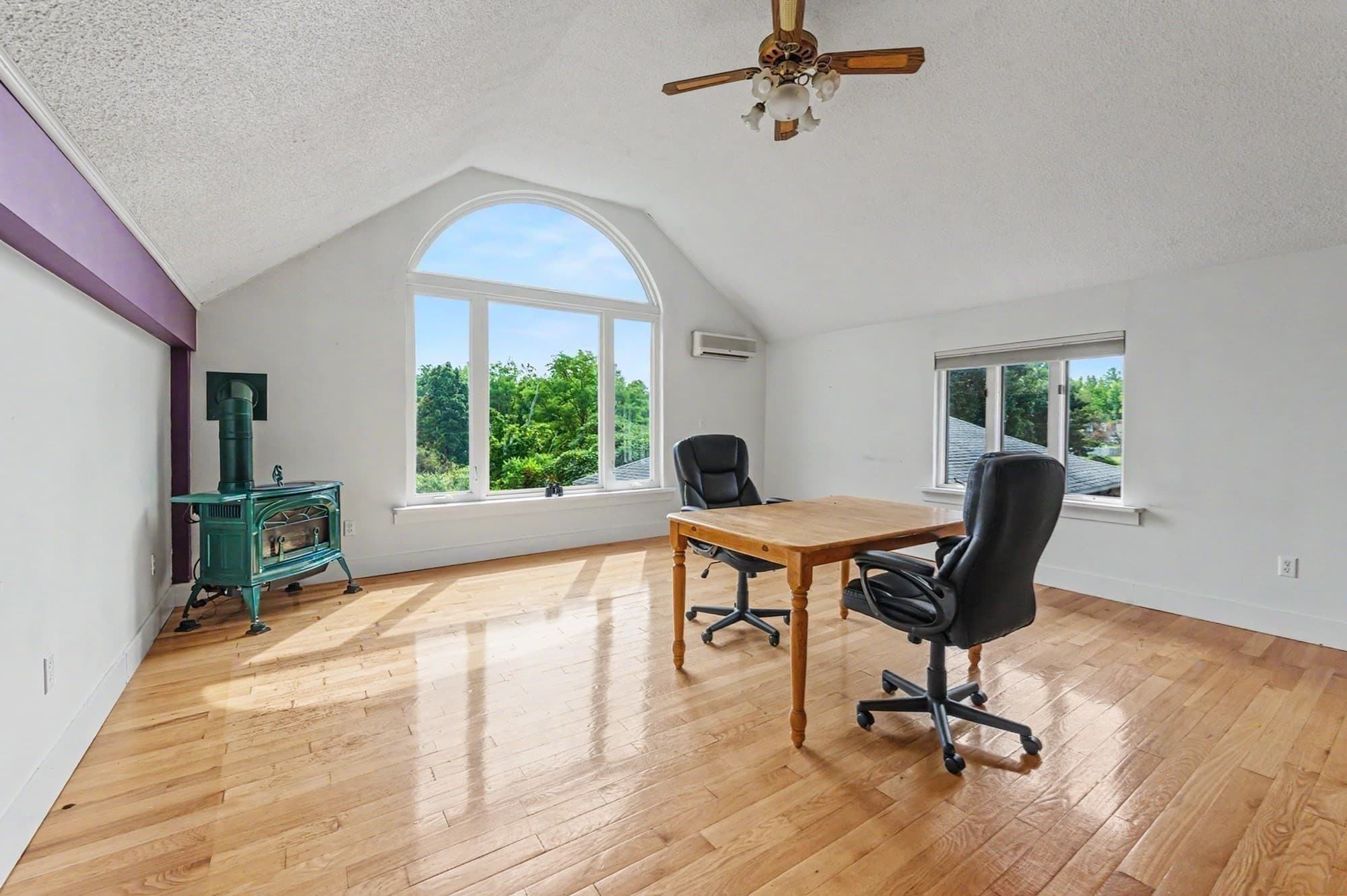 Single Family Residence at 238 Park St, Easthampton MA 01027, Easthampton, photo 5 of 42