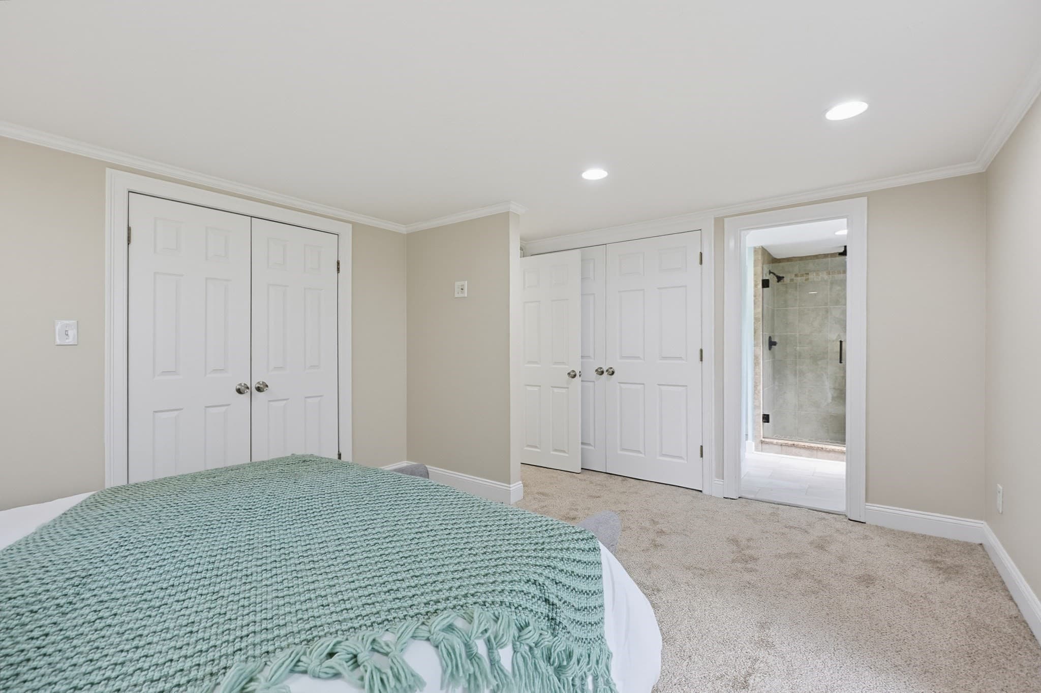 Single Family Residence at 395 Oak St, Franklin MA 02038, Franklin, photo 21 of 42