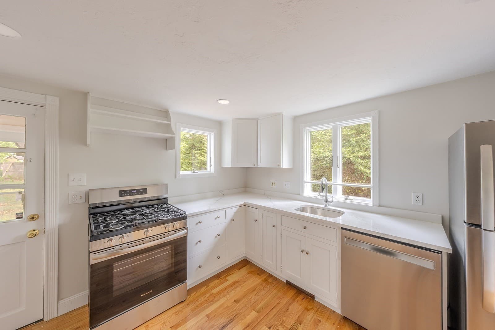 Single Family Residence at 178 Evans Street, Weymouth MA 02191, Weymouth, photo 8 of 31