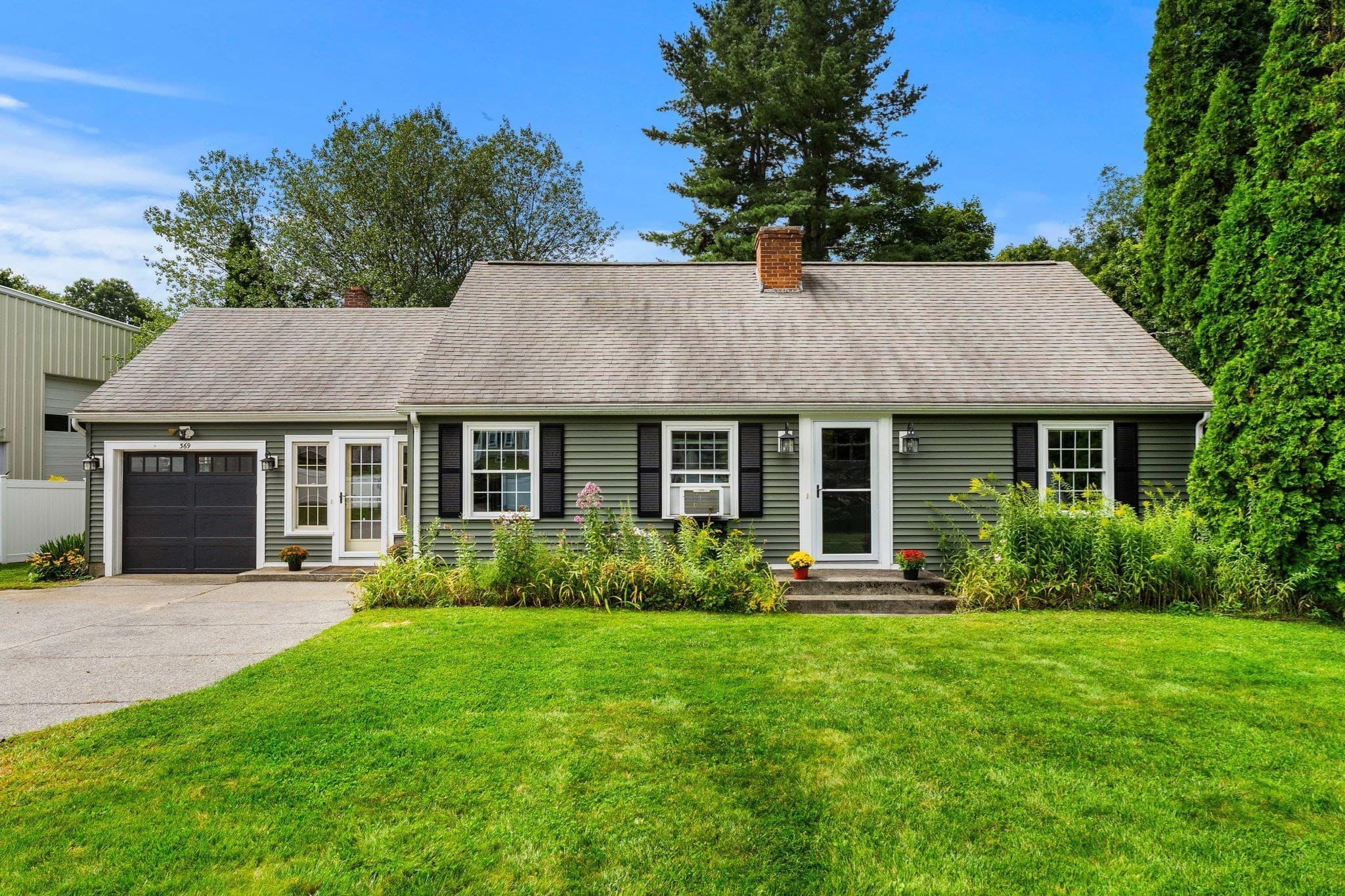 Single Family Residence at 369 Main St, Holden MA 01520, Holden, photo 2 of 42