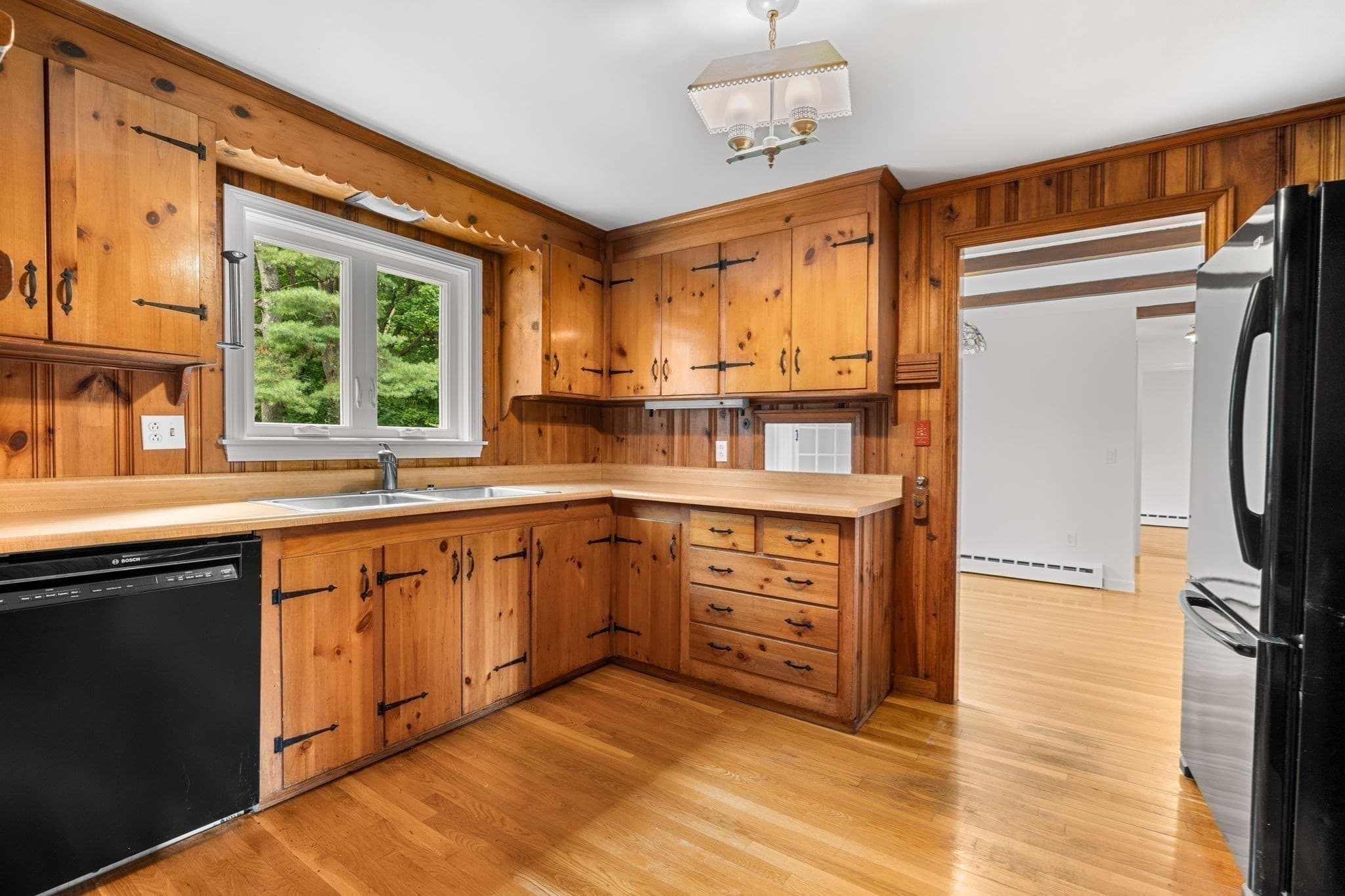 Single Family Residence at 369 Main St, Holden MA 01520, Holden, photo 7 of 42