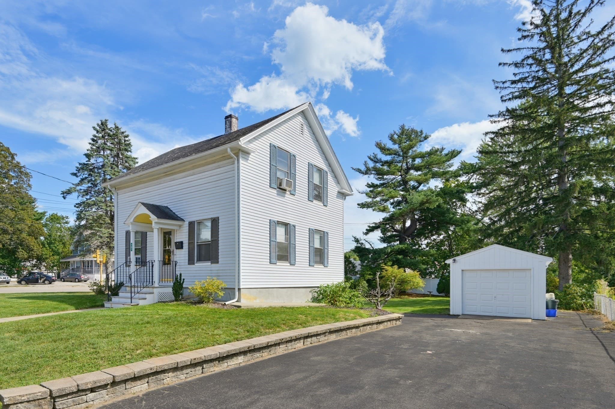 Single Family Residence at 101 Fisher St, North Attleboro MA 02760, North Attleboro, photo 2 of 31