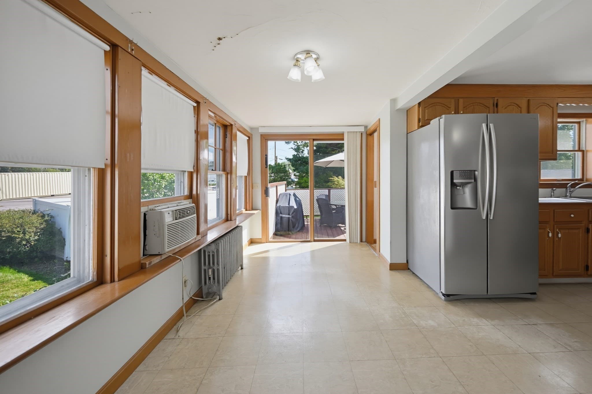 Single Family Residence at 101 Fisher St, North Attleboro MA 02760, North Attleboro, photo 6 of 31