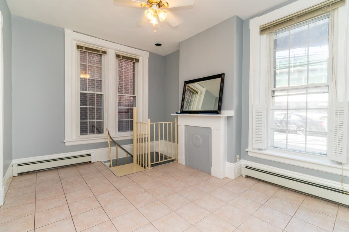 Condominium at 35 Chestnut St # 2, Chelsea MA 02150, Chelsea, photo 3 of 30