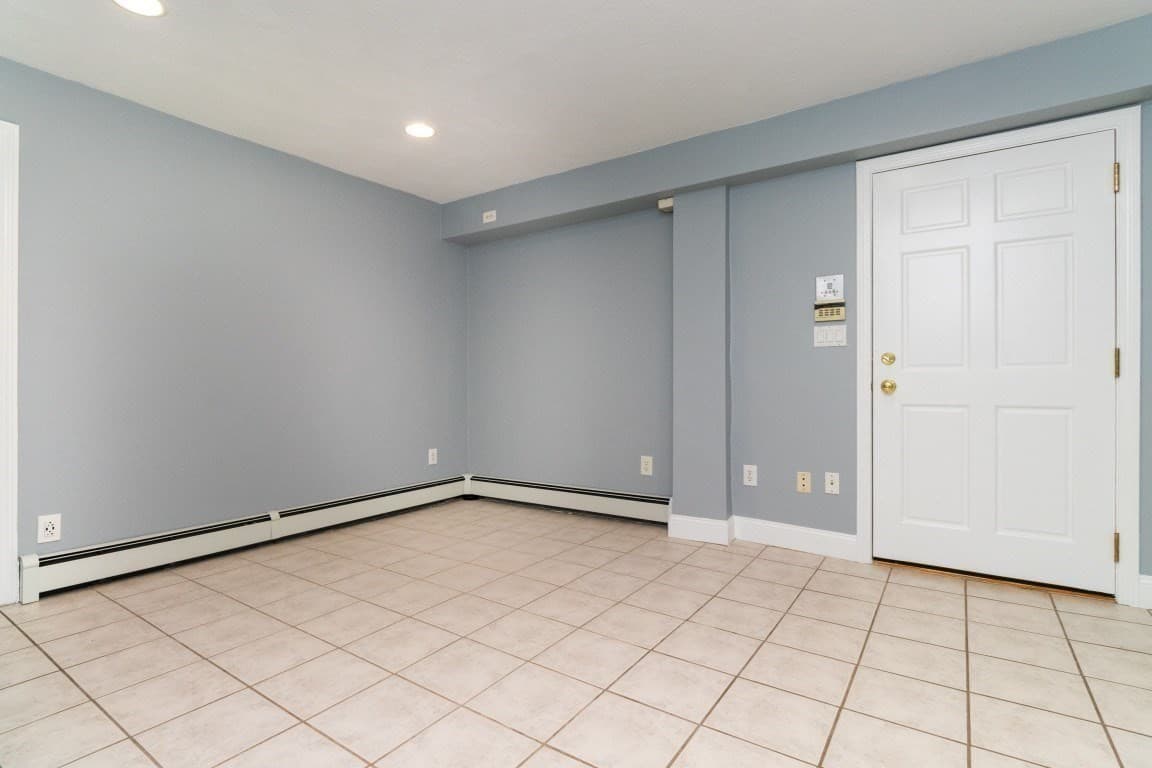 Condominium at 35 Chestnut St # 2, Chelsea MA 02150, Chelsea, photo 20 of 30