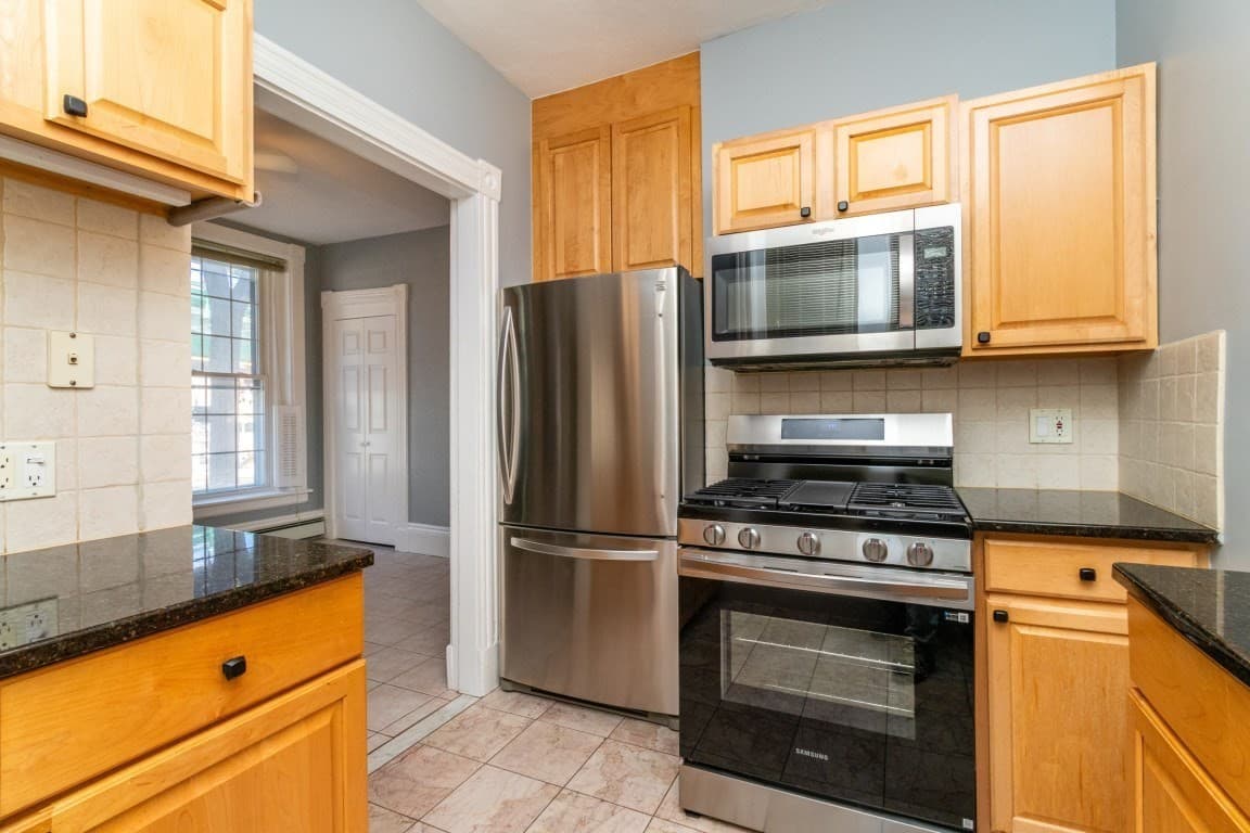 Condominium at 35 Chestnut St # 2, Chelsea MA 02150, Chelsea, photo 10 of 30