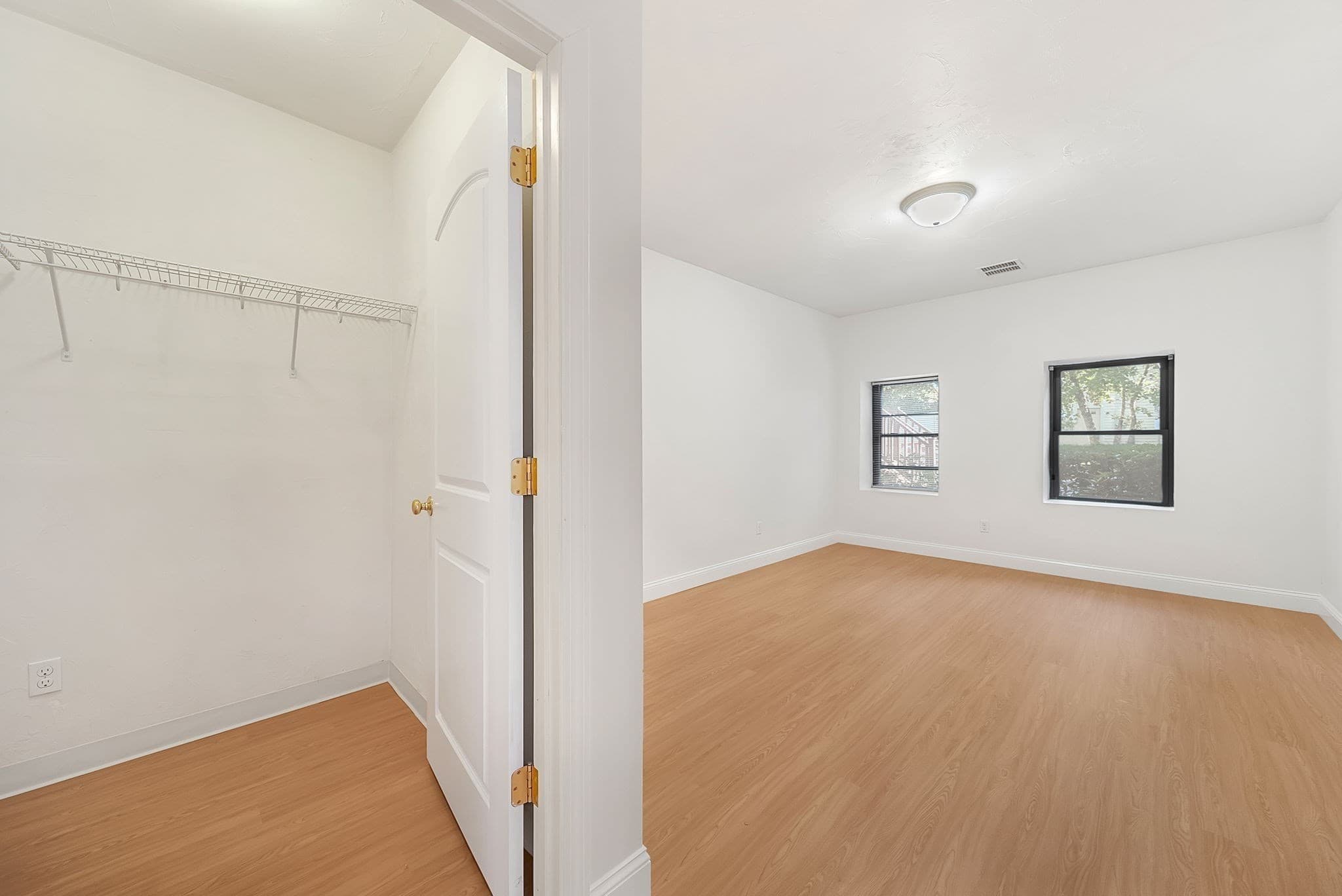 Condominium at 157 Beale Street # 2, Quincy MA 02170, Quincy, photo 22 of 36