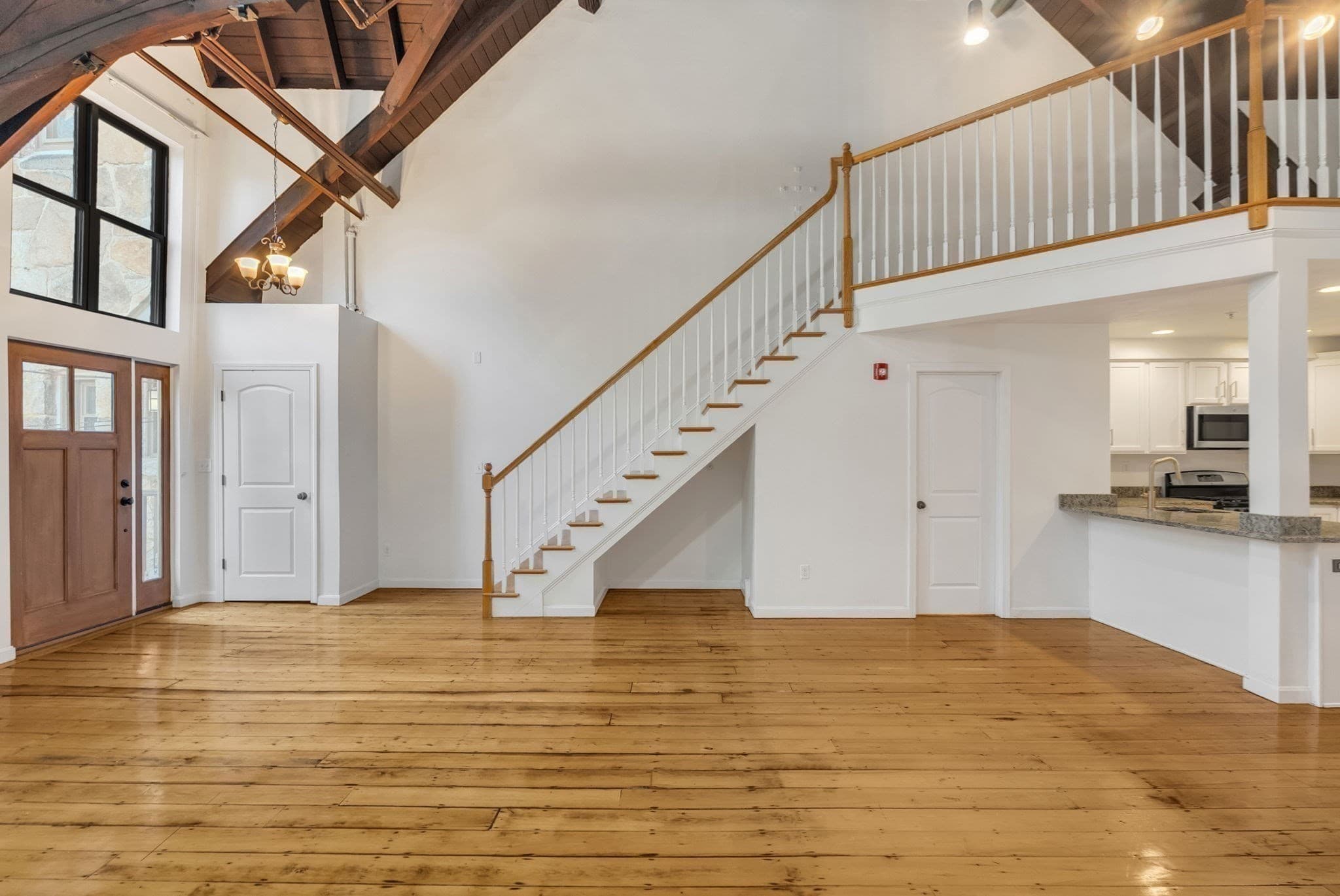Condominium at 157 Beale Street # 2, Quincy MA 02170, Quincy, photo 9 of 36