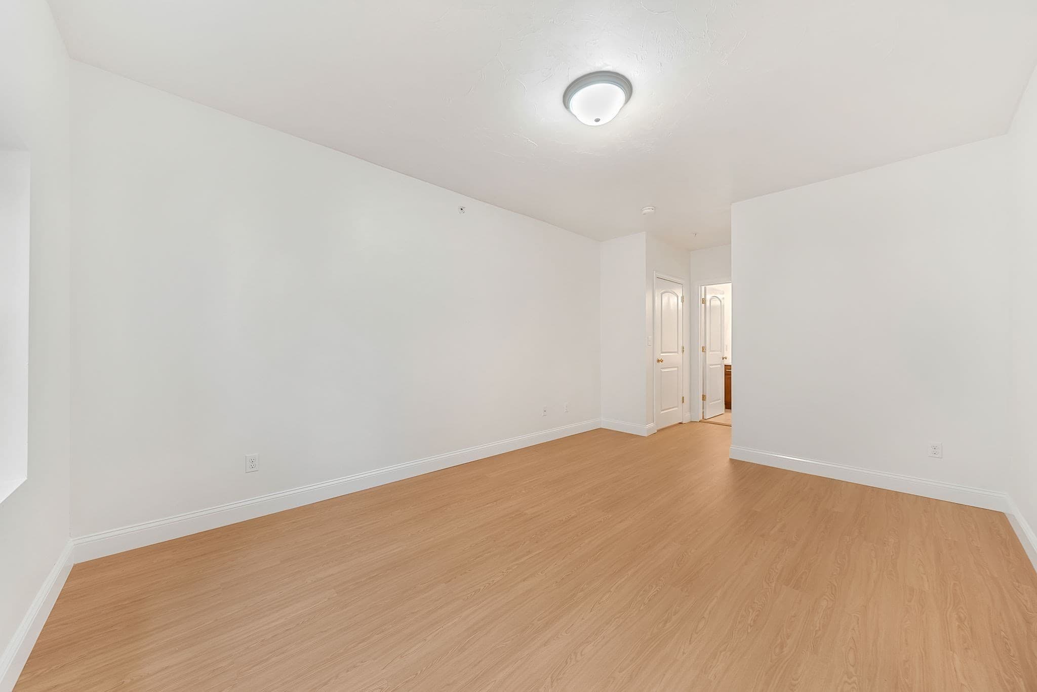 Condominium at 157 Beale Street # 2, Quincy MA 02170, Quincy, photo 24 of 36