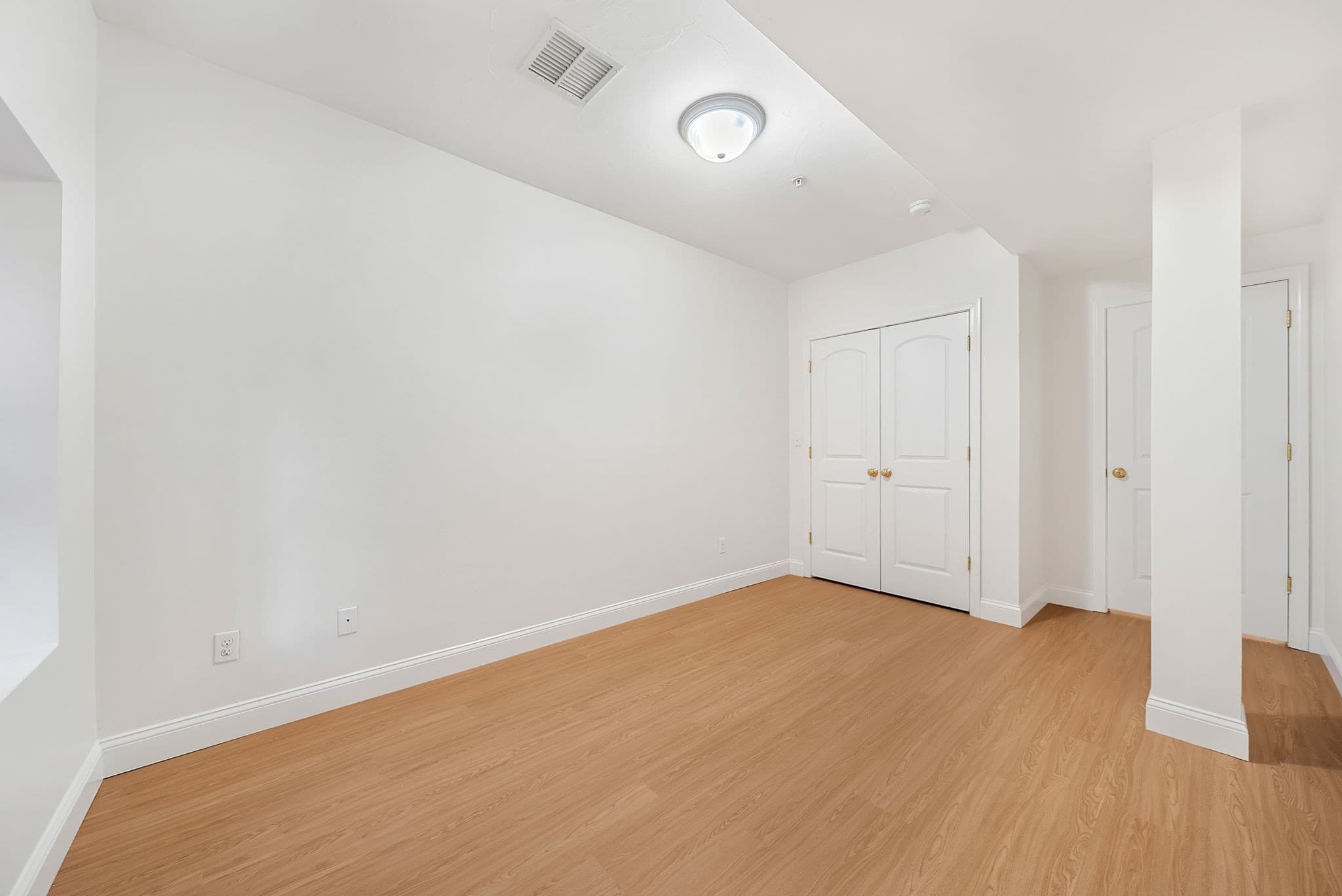 Condominium at 157 Beale Street # 2, Quincy MA 02170, Quincy, photo 18 of 36