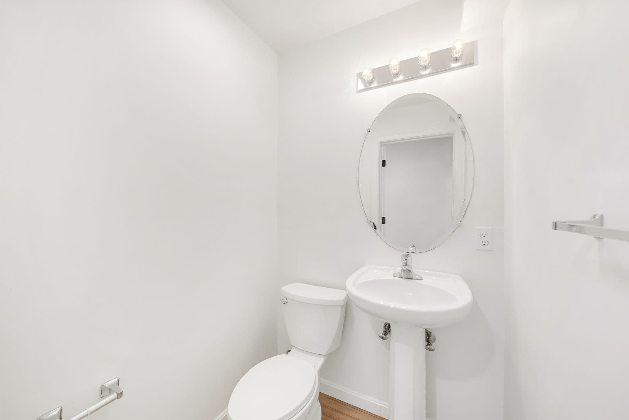 Condominium at 157 Beale Street # 5, Quincy MA 02170, Quincy, photo 23 of 42
