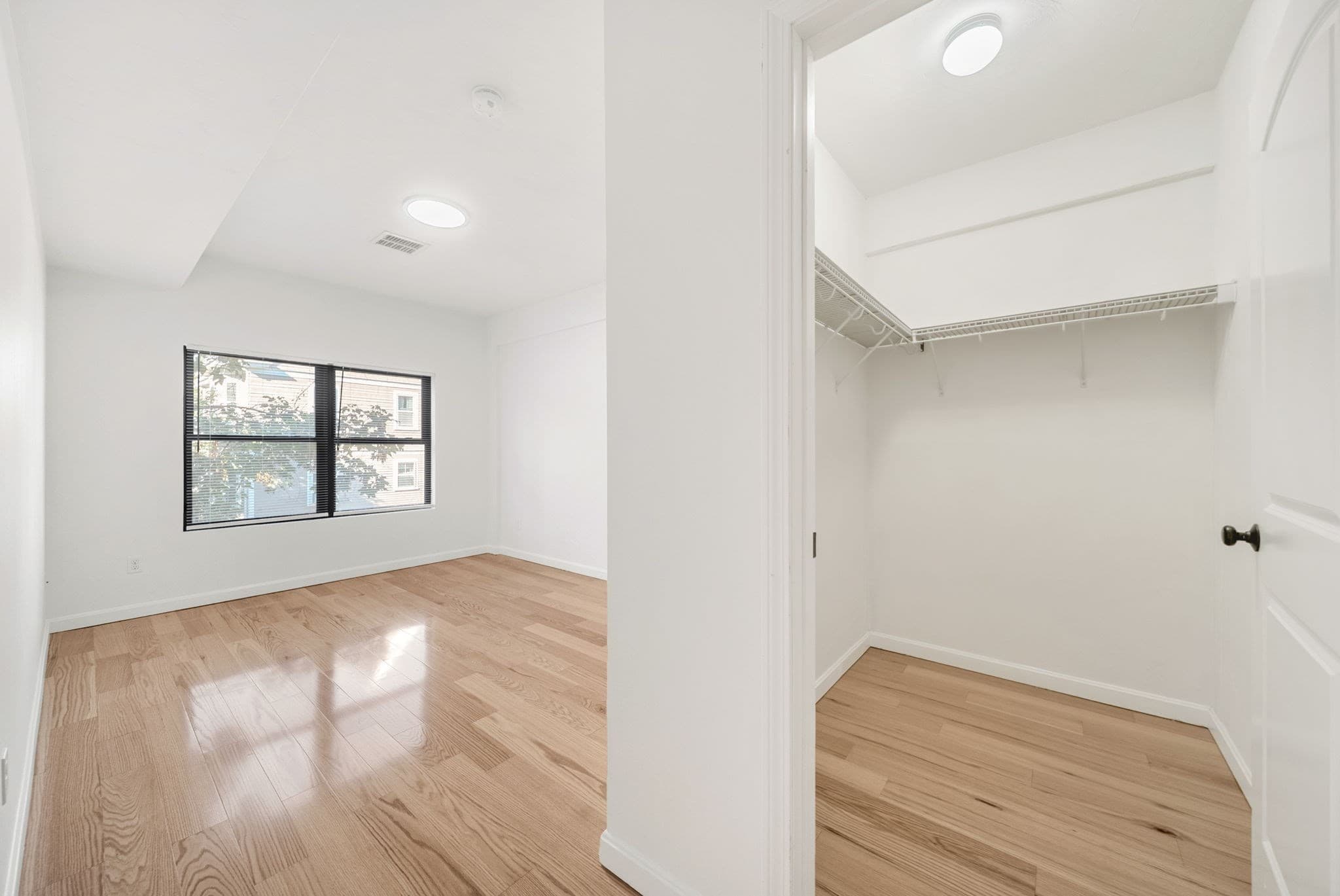 Condominium at 157 Beale Street # 5, Quincy MA 02170, Quincy, photo 28 of 42