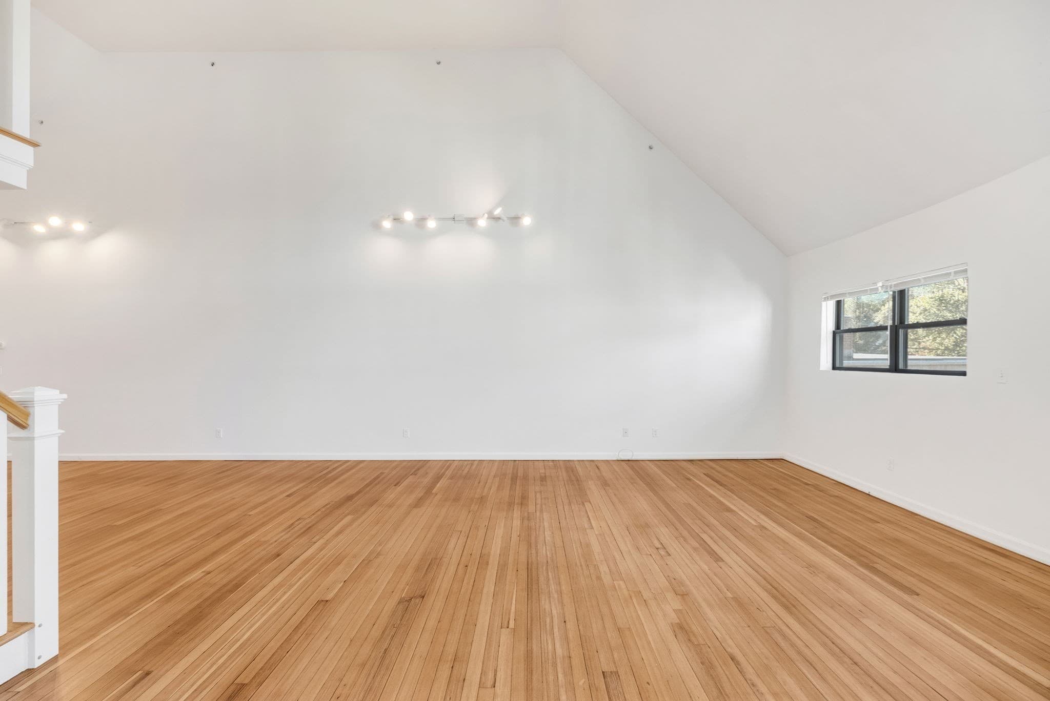Condominium at 157 Beale Street # 5, Quincy MA 02170, Quincy, photo 20 of 42