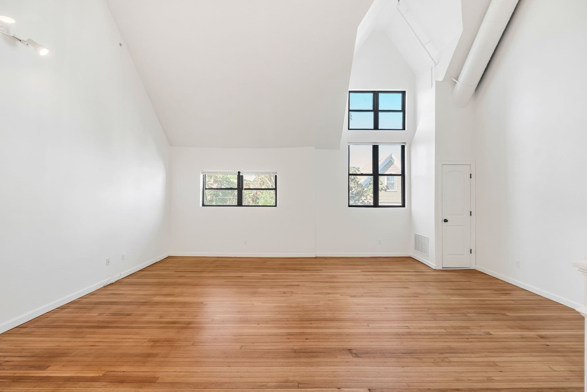 Condominium at 157 Beale Street # 5, Quincy MA 02170, Quincy, photo 15 of 42