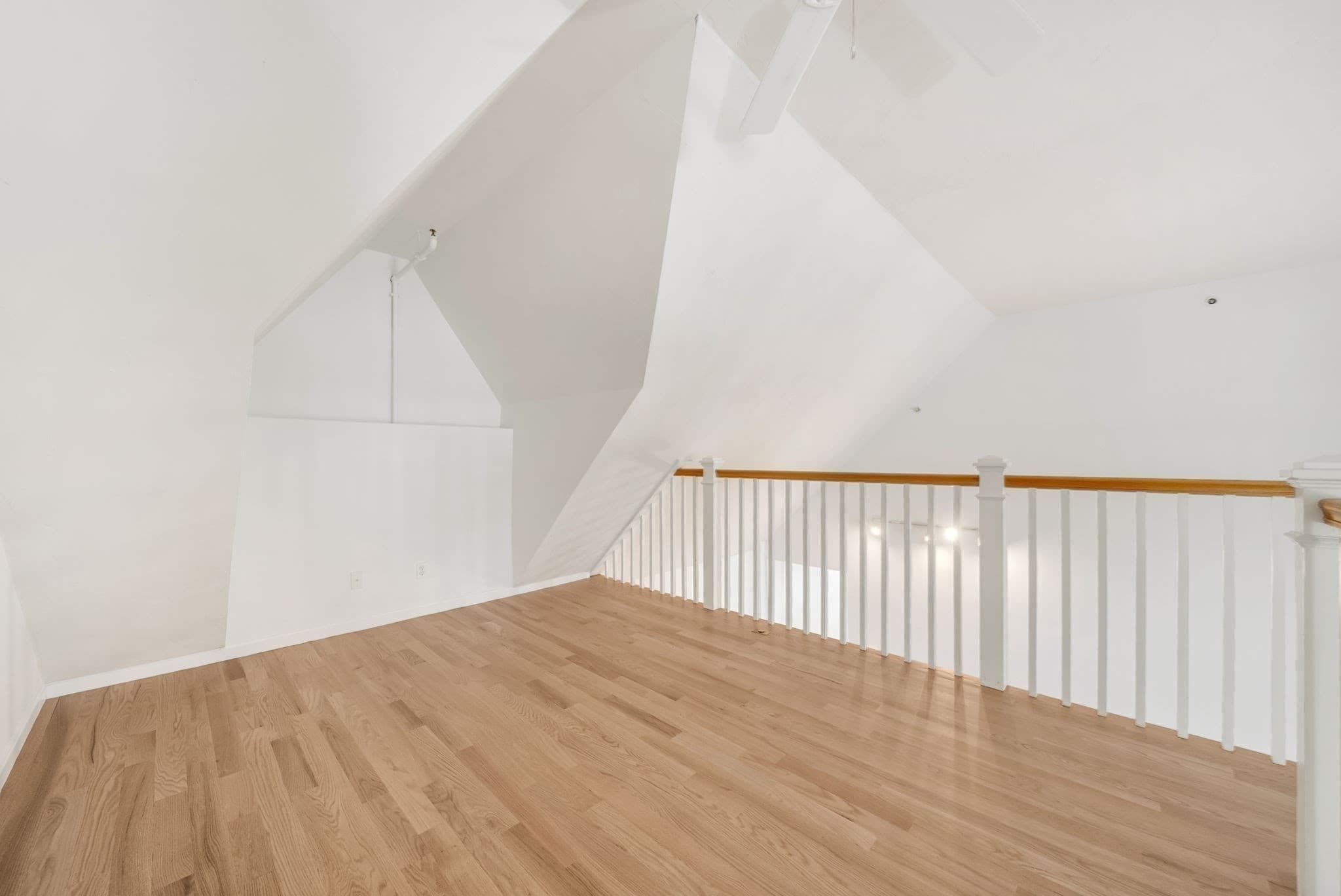 Condominium at 157 Beale Street # 5, Quincy MA 02170, Quincy, photo 11 of 42