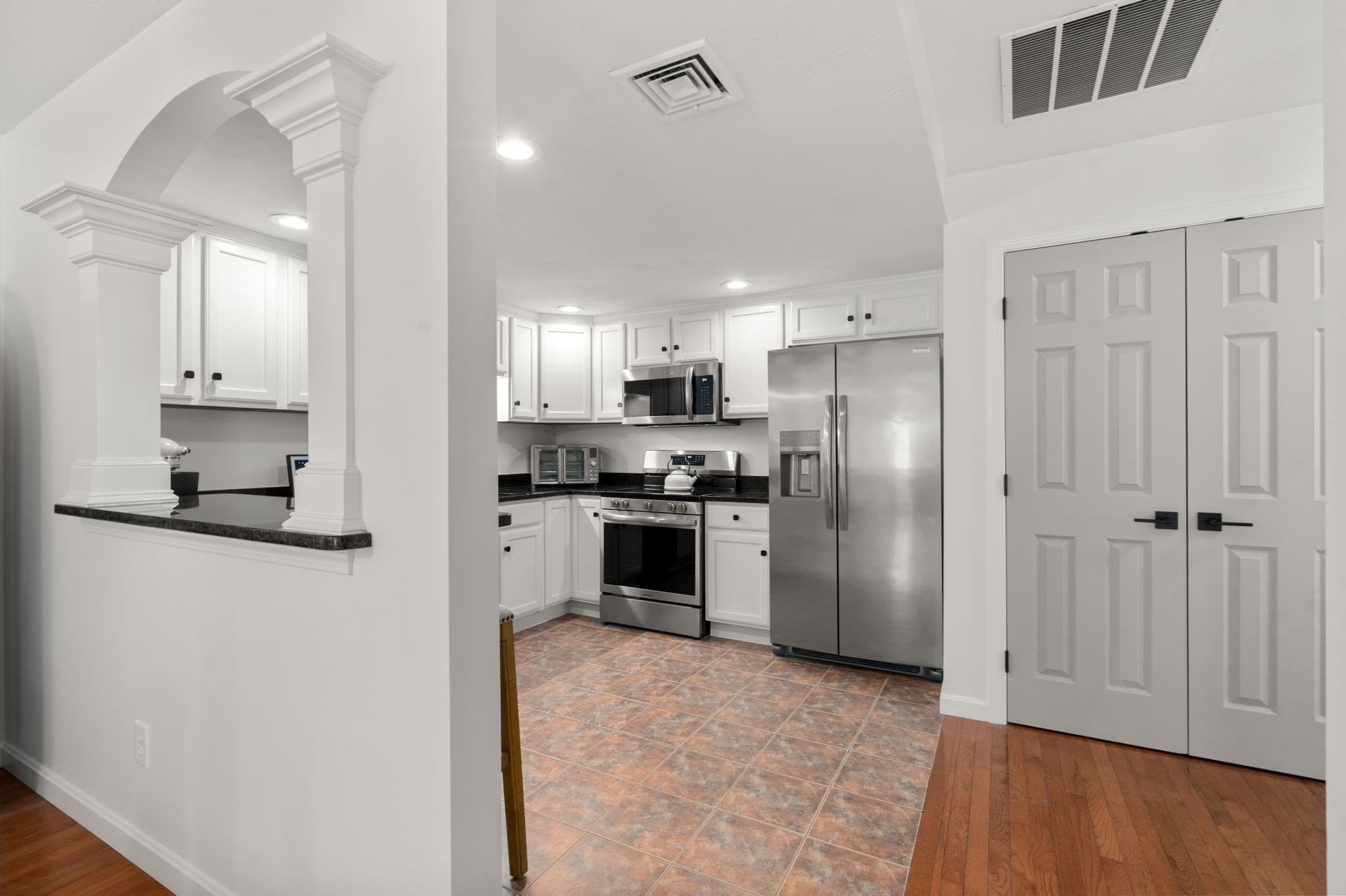 Condominium at 404 Tamarack Lane # 404, Abington MA 02351, Abington, photo 13 of 35