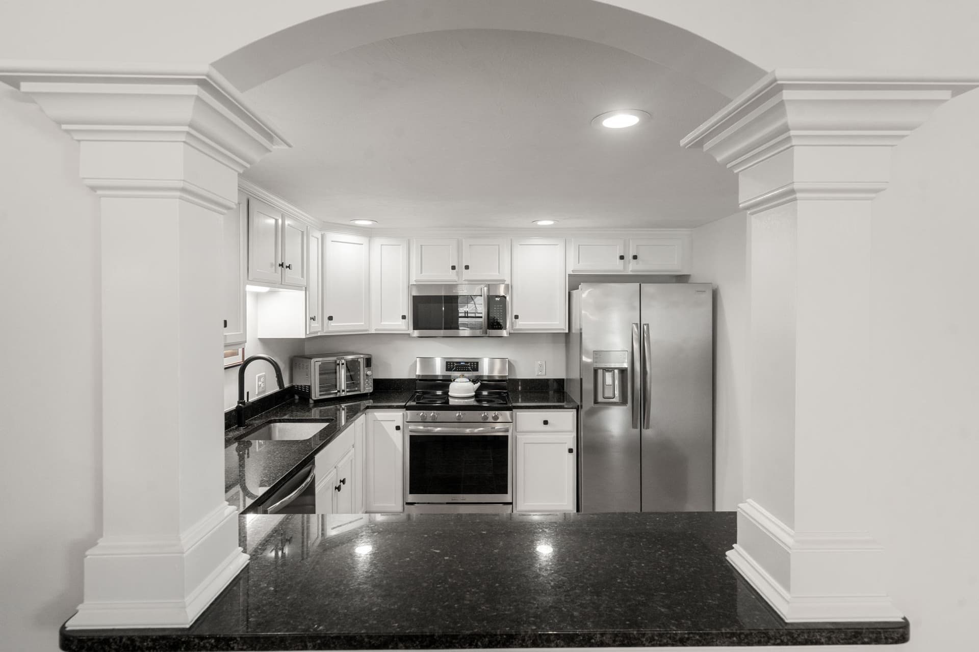 Condominium at 404 Tamarack Lane # 404, Abington MA 02351, photo 10 of 35
