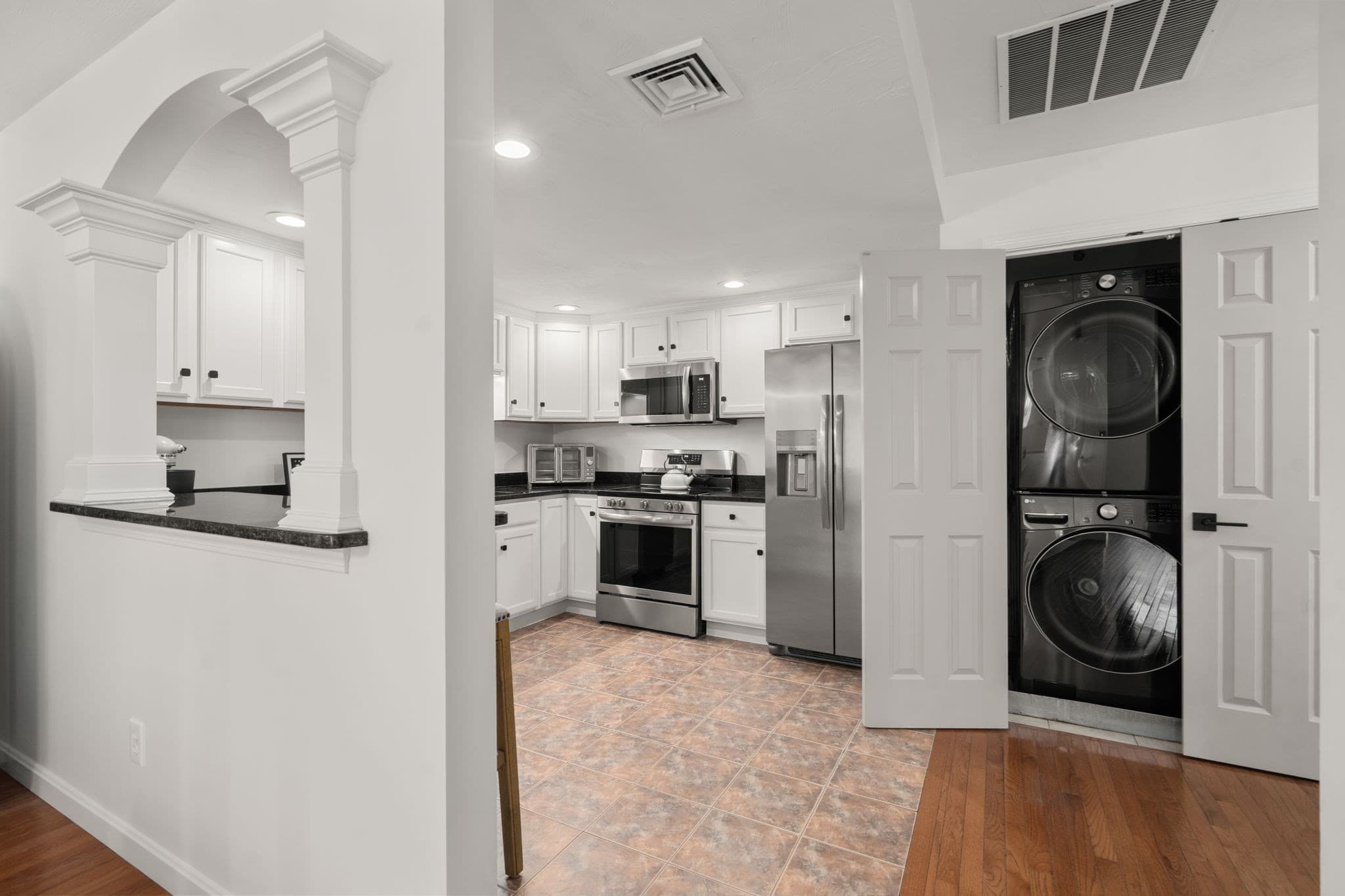 Condominium at 404 Tamarack Lane # 404, Abington MA 02351, Abington, photo 14 of 35