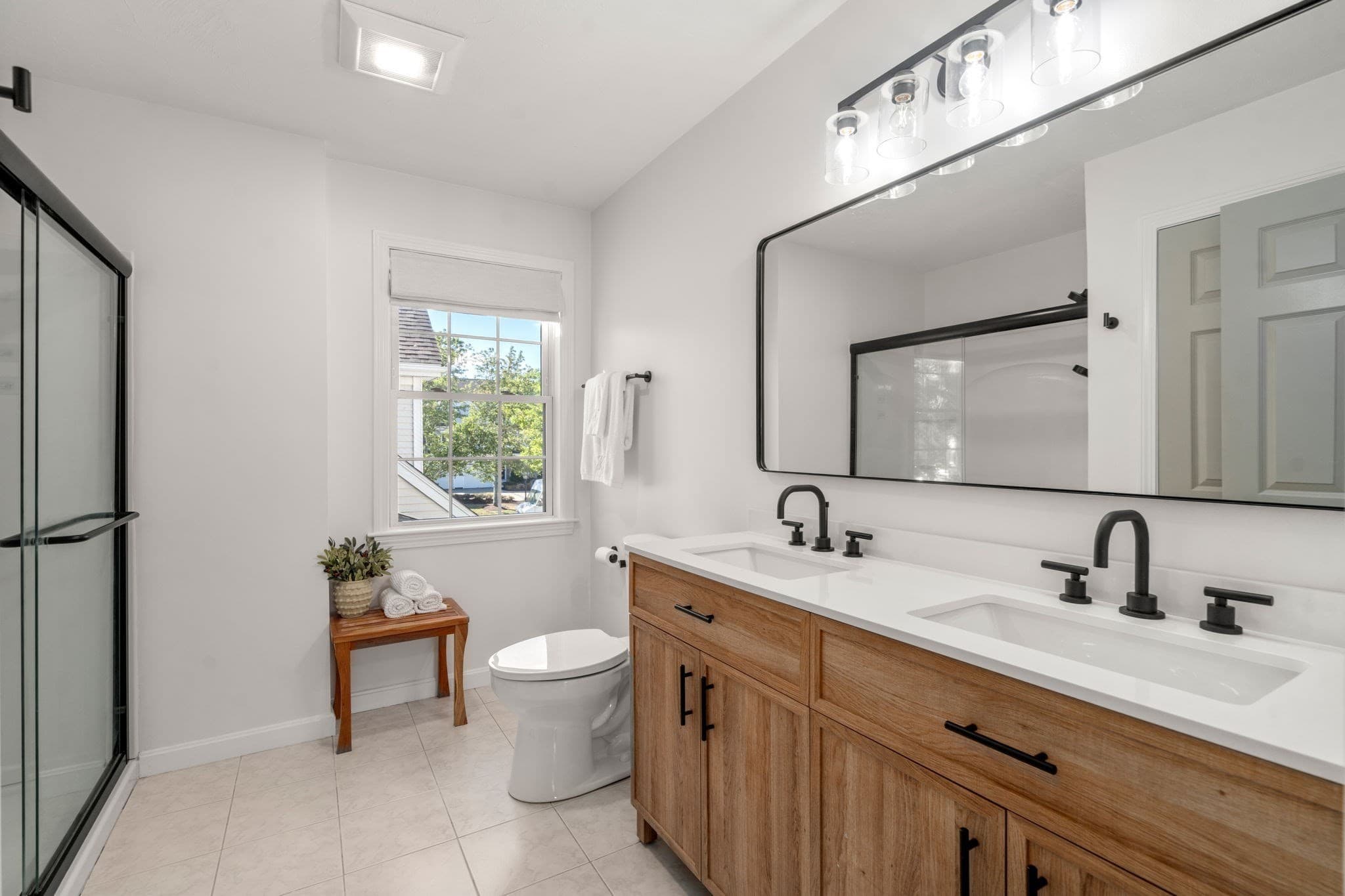 Condominium at 404 Tamarack Lane # 404, Abington MA 02351, Abington, photo 21 of 35