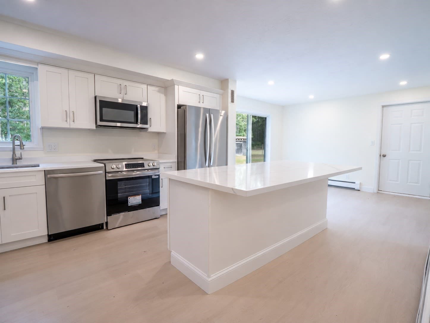 Single Family Residence at 215 Ashumet Rd, Mashpee MA 02649, Mashpee, photo 6 of 36